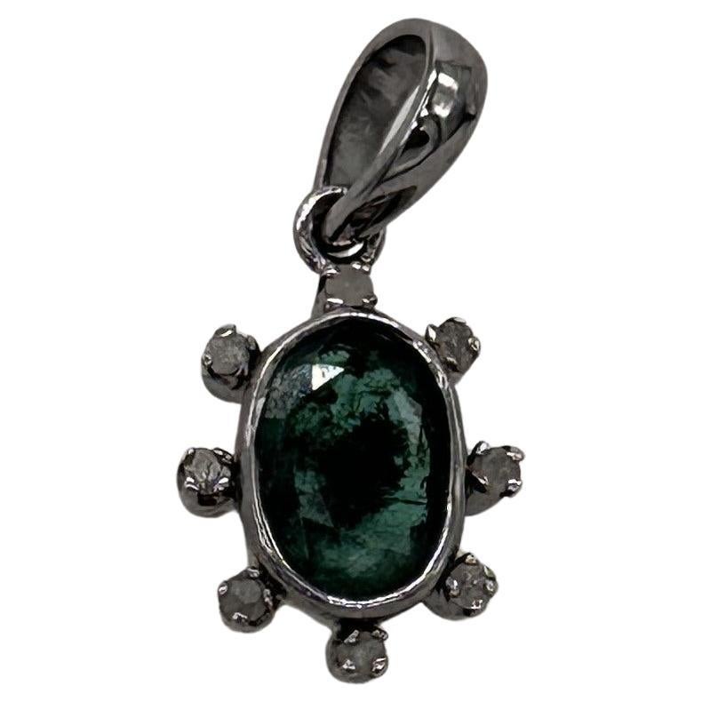 Vintage natural Emerald rose cut Diamonds Sterling Silver star burst Pendant For Sale