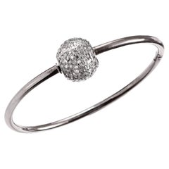 Bracciale a manetta aperto in argento ossidato con perline a forma di diamante in stile retrò