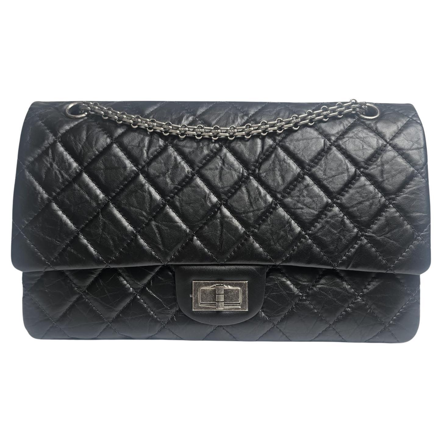 Chanel Schwarzes zerknittertes Kalbsleder Reissue 227 Klappentasche