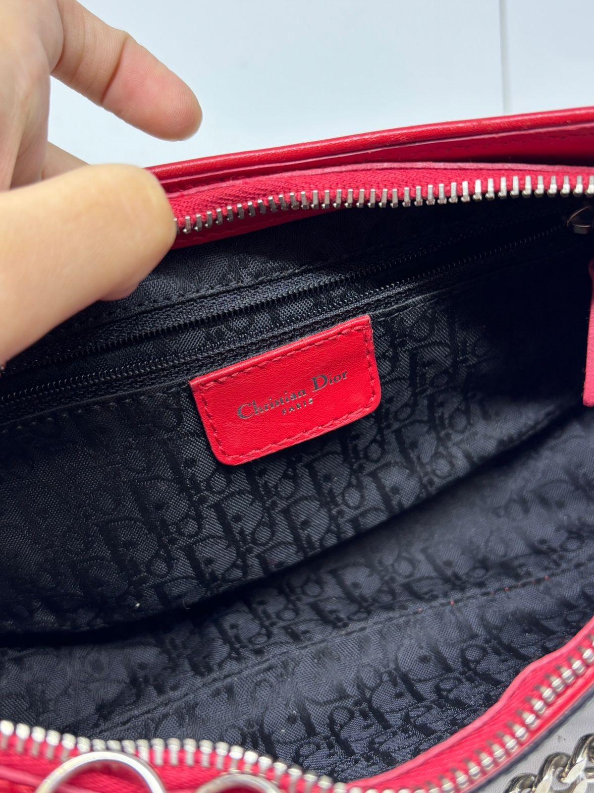 Rare Christian Dior John Galliano Black Hardcore Piercing Shoulder Pochette en vente 4
