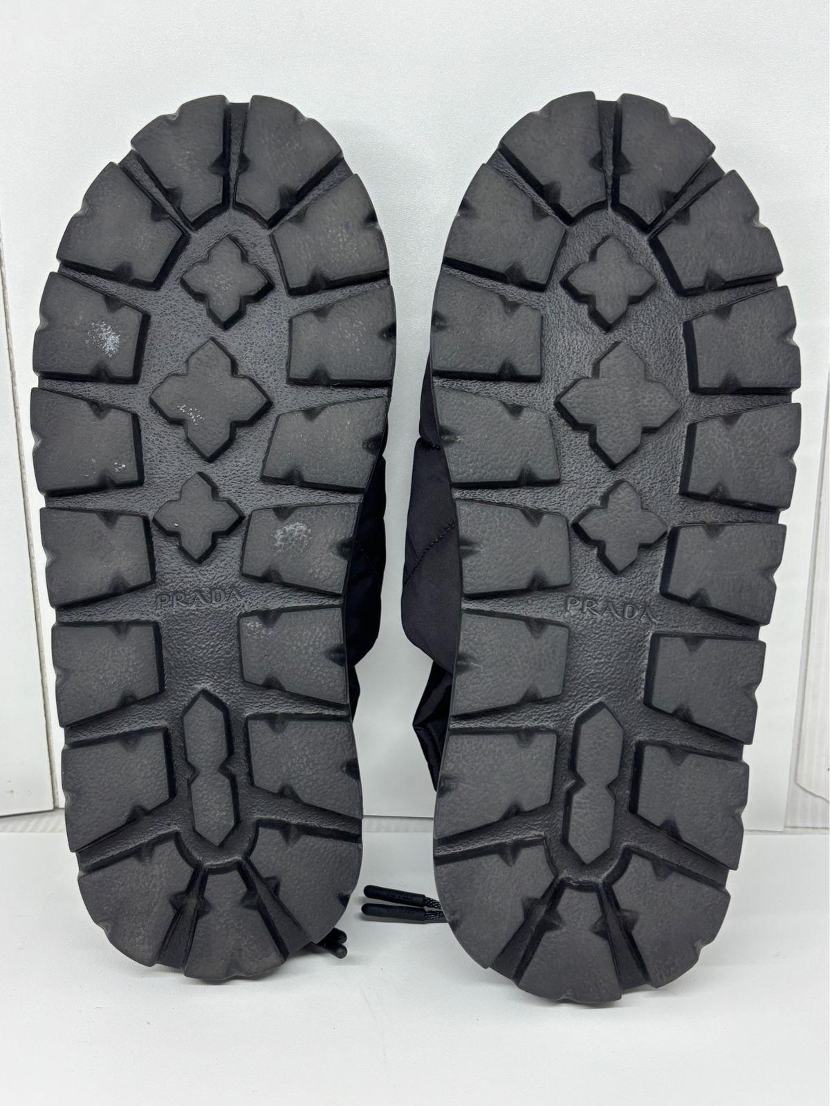 Prada Sandalias Triangle Logo Puffer Slingback Negras en venta 5