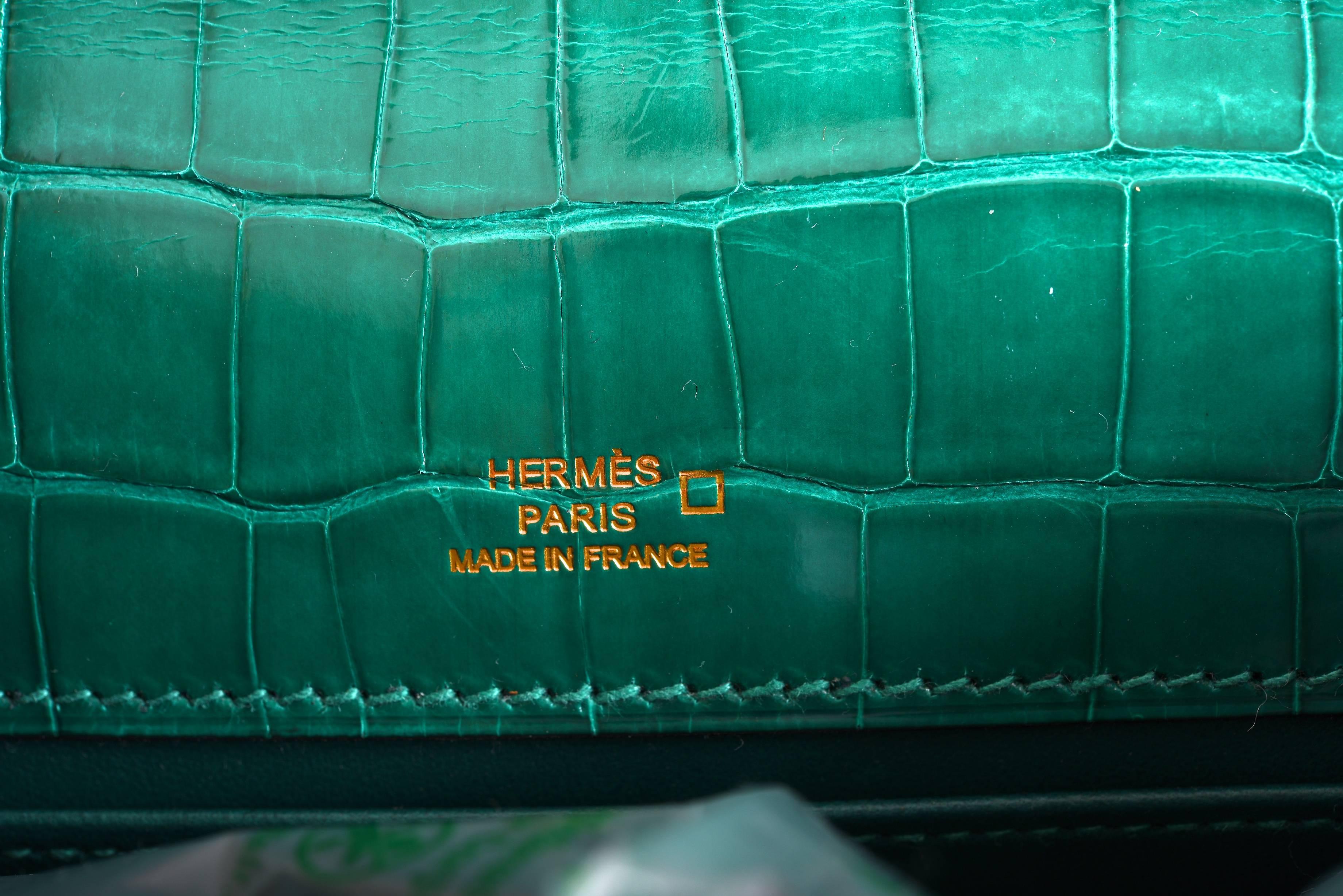 Women's or Men's Hermes Kelly Pochette Clutch Vert Emerald Alligator Gold Hardware JaneFinds