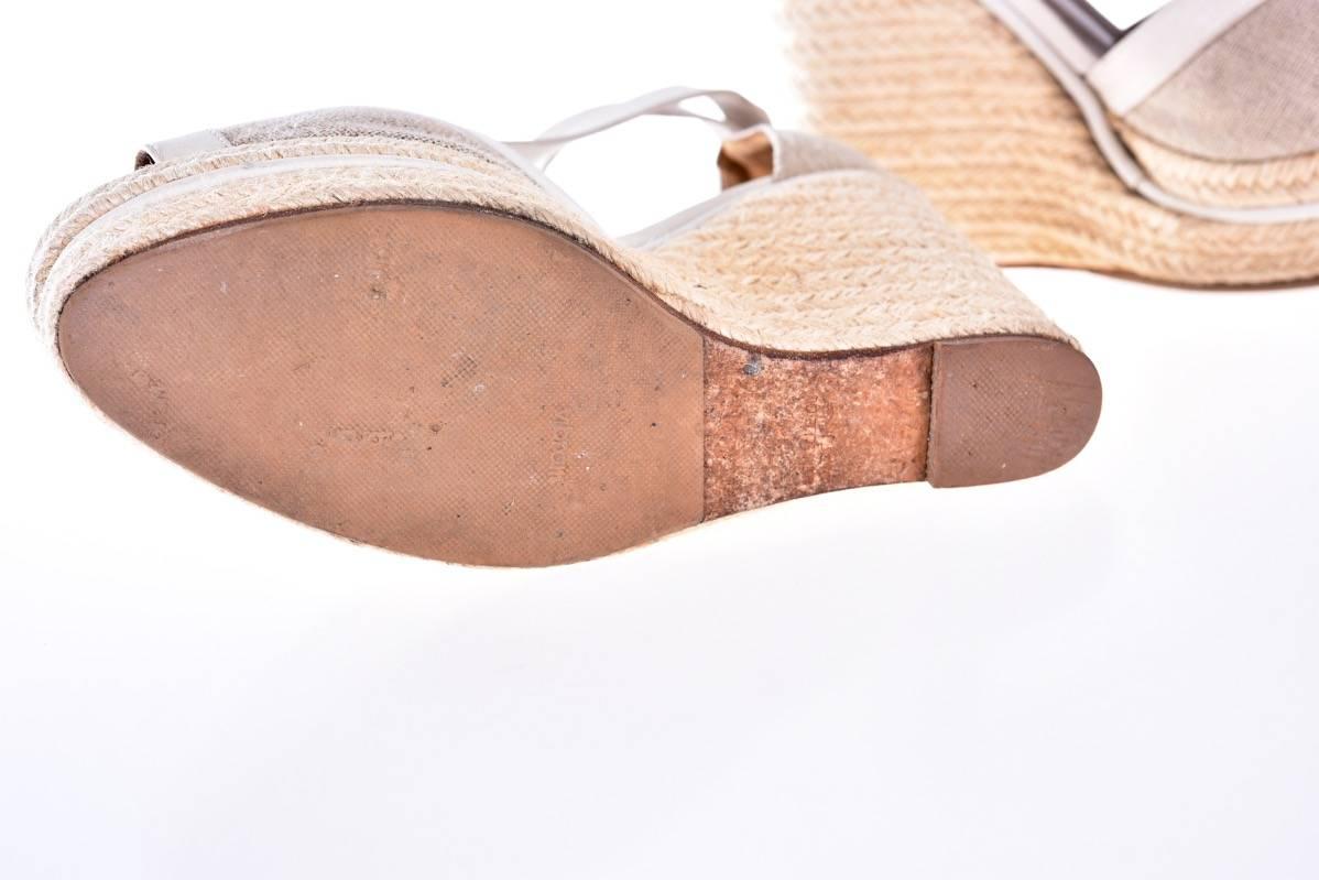 It's that time again! Cleaning out my closet! Another one of my fab shoe finds! This is a great pair of Hermes White and Beige Espadrille Chunky Wedges.

The condition is Good. They were reinforced at The Leather Spa NYC.

Brand / Designer: