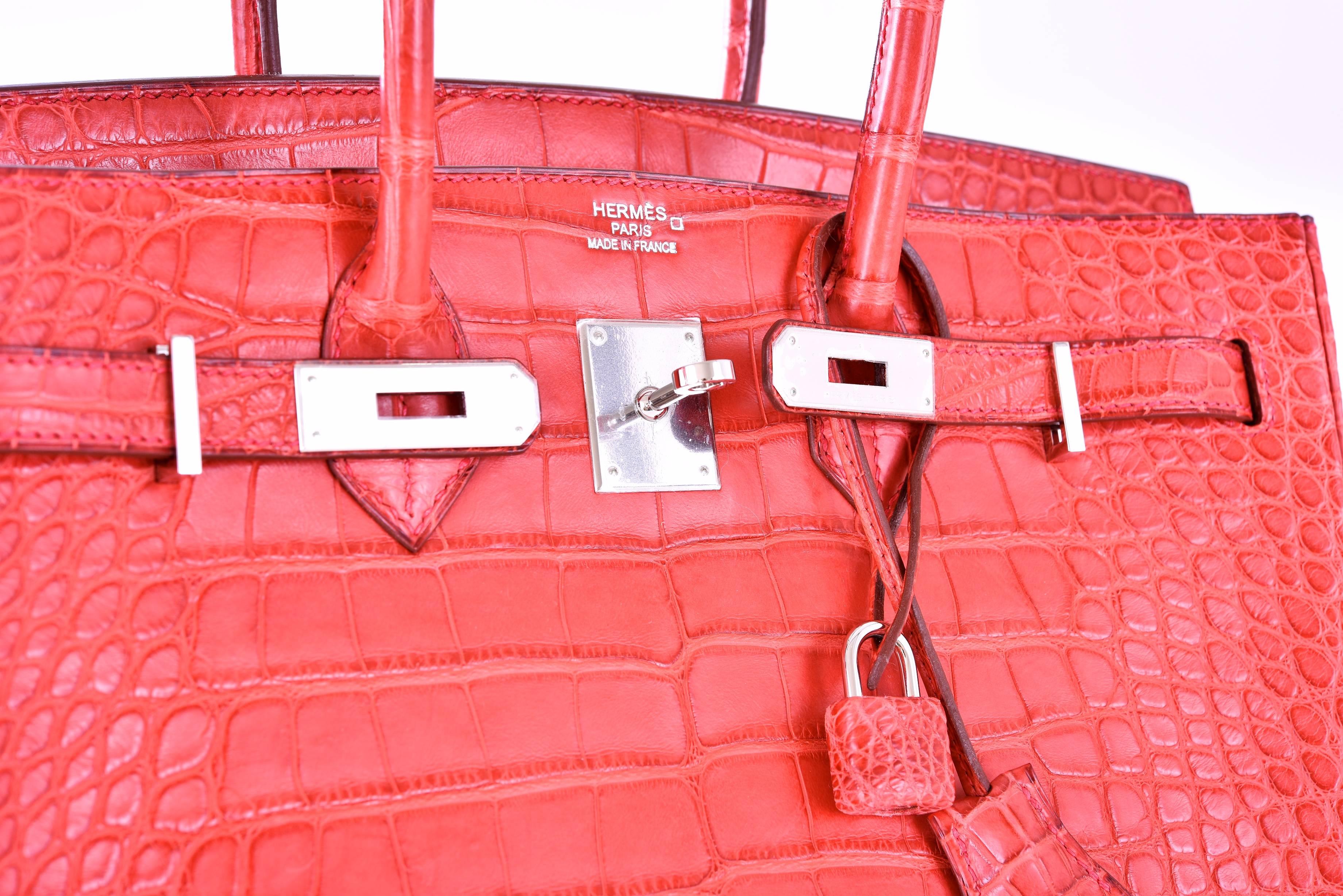 Hermes Birkin Bag 35cm Rouge Indian Matte Alligator With Palladium Hardware In New Condition For Sale In NYC Tri-State/Miami, NY