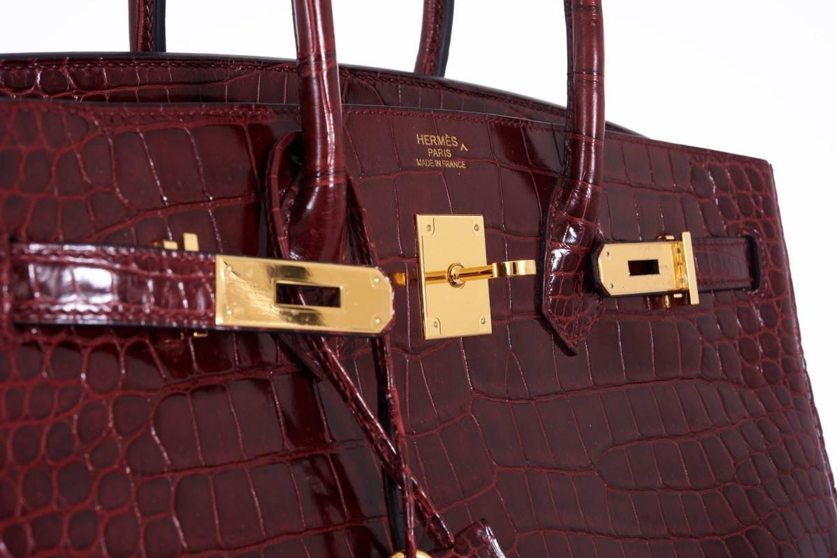 Hermes 35cm Birkin bag BORDEAUX shiny porosus crocodile! 

New  Condition
Hardware: gold 
Country of Origin: France
Color: bordeaux
Accompanied by: Care Booklet; Dust Bag; clochette lock and key  Plastic Raincoat Protective Felt box
Closure: