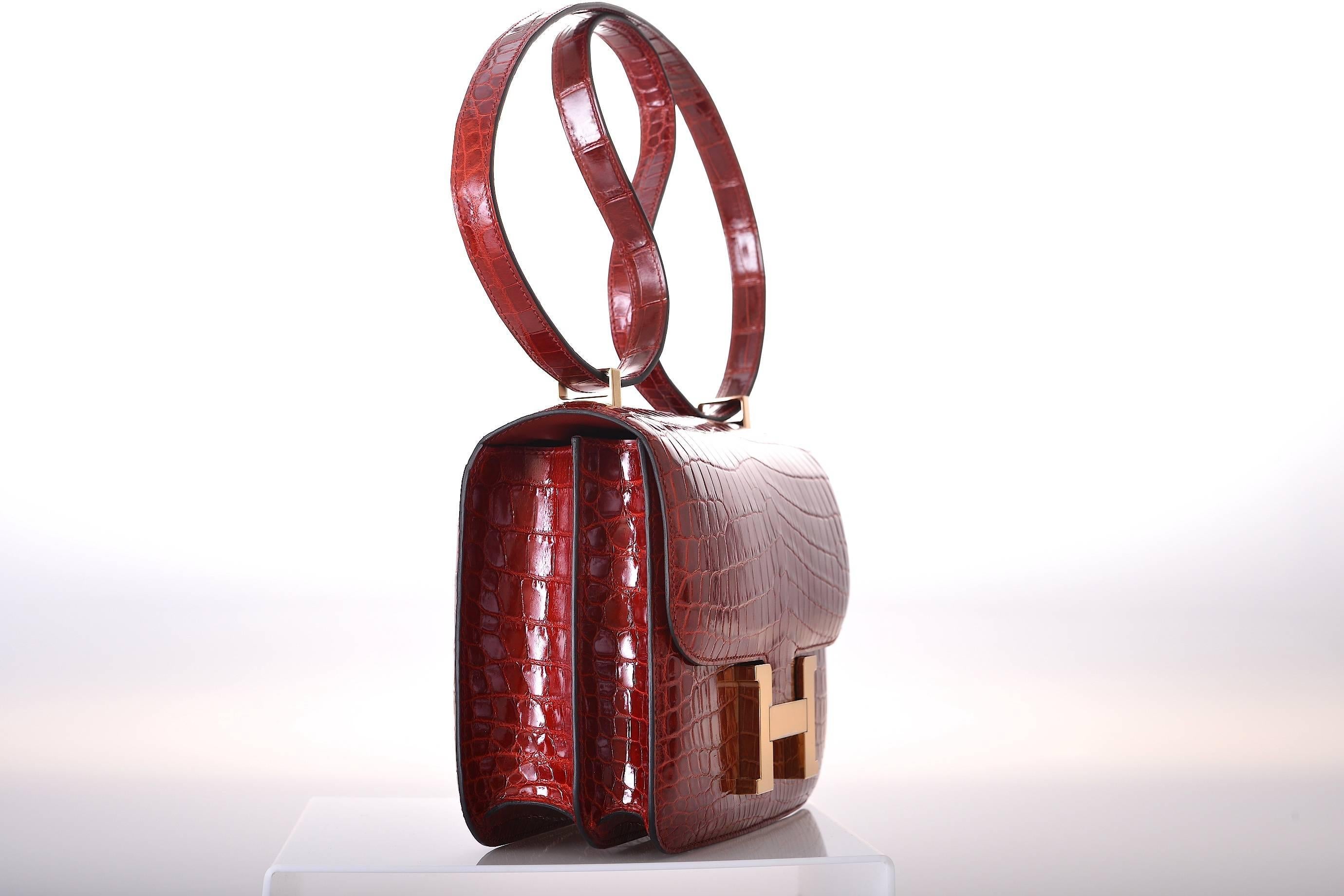 Hermes Red Constance 24CM MM Crocodile Rouge H Nilo Crocodile Gold Hardware Bag In New Condition For Sale In NYC Tri-State/Miami, NY