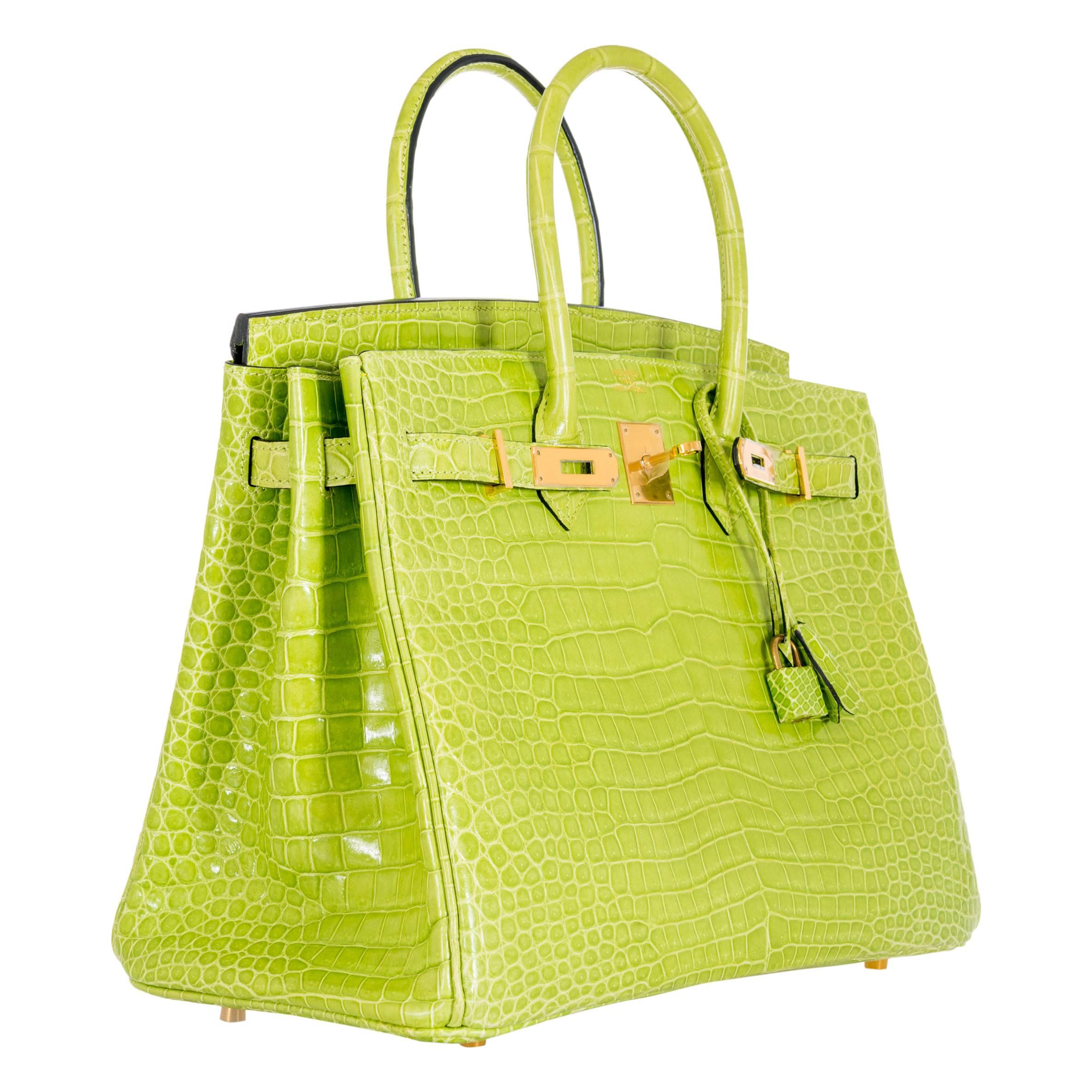 Hermes Birkin Bag 35cm Vert Anis Green Crocodile Gold Hardware In New Condition In NYC Tri-State/Miami, NY