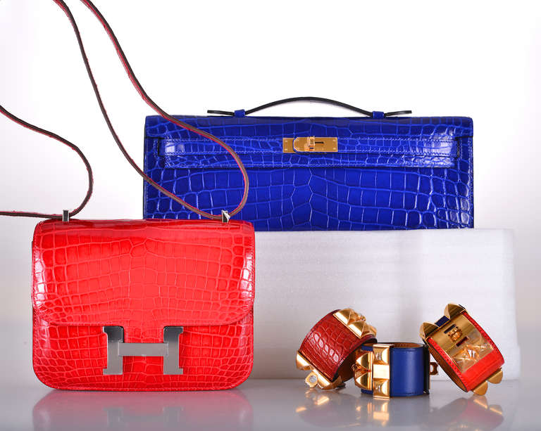 ON FIRE! HERMES CROCODILE BAG KELLY CUT CLUTCH POCHETTE Blue ELECTRIC GOLD HARD In New Condition In NYC Tri-State/Miami, NY