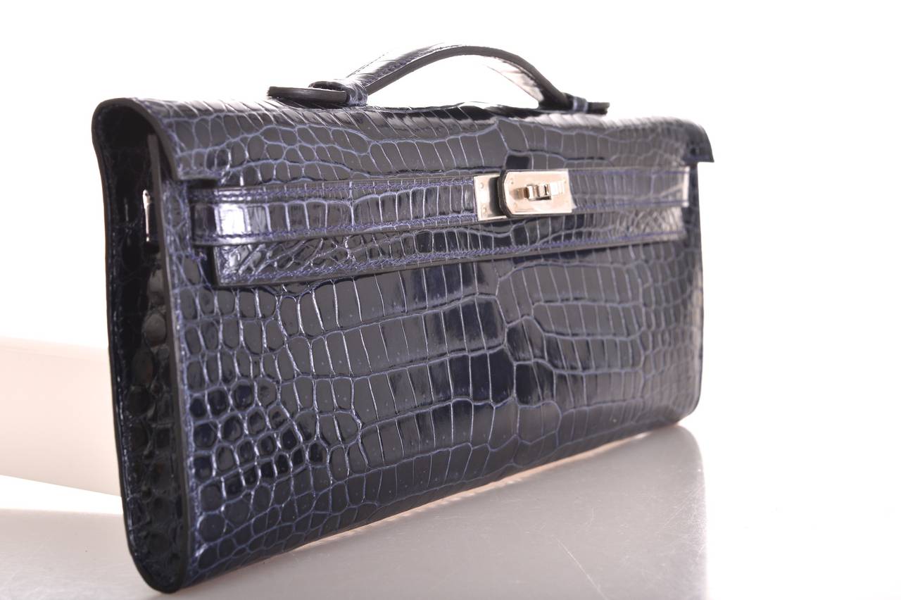 HERMES CROCODILE BAG KELLY CUT CLUTCH POCHETTE INDIGO PALL HARDWARE JaneFinds In New Condition In NYC Tri-State/Miami, NY