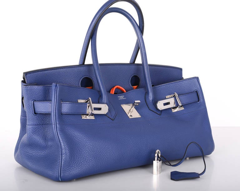AS ALWAYS, ANOTHER ONE OF MY BRILLIANT HERMES FINDS!

JPG SHOULDER BIRKIN #1 COLOR IS VERY RARE BLUE BRIGHTON!
 
THE HARDWARE IS PALLADIUM! IT'S JUST LIKE IN THE HAC/Haut A Courroies!

THE LEATHER IS CLEMENCE WITH CHEVRE MYSORE LINING.