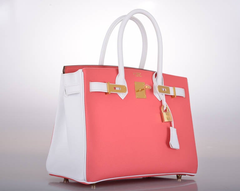 As always, another one of my fab finds! HSS Hermes 30cm BIRKIN special order FLAMINGO with WHITE SIDE  & PIPING. GOLD hardware. EPSOM leather.

VERY SPECIAL VIP BAG!

This bag comes with lock, keys, clochette, a sleeper for the bag, rain