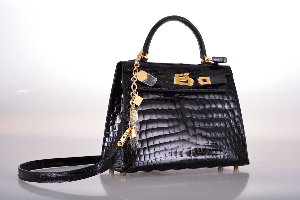 Women's SUPER RARE INCREDIBLE HERMES KELLY BAG 25cm BLACK NILO CROCODILE GOLD HARDWARE