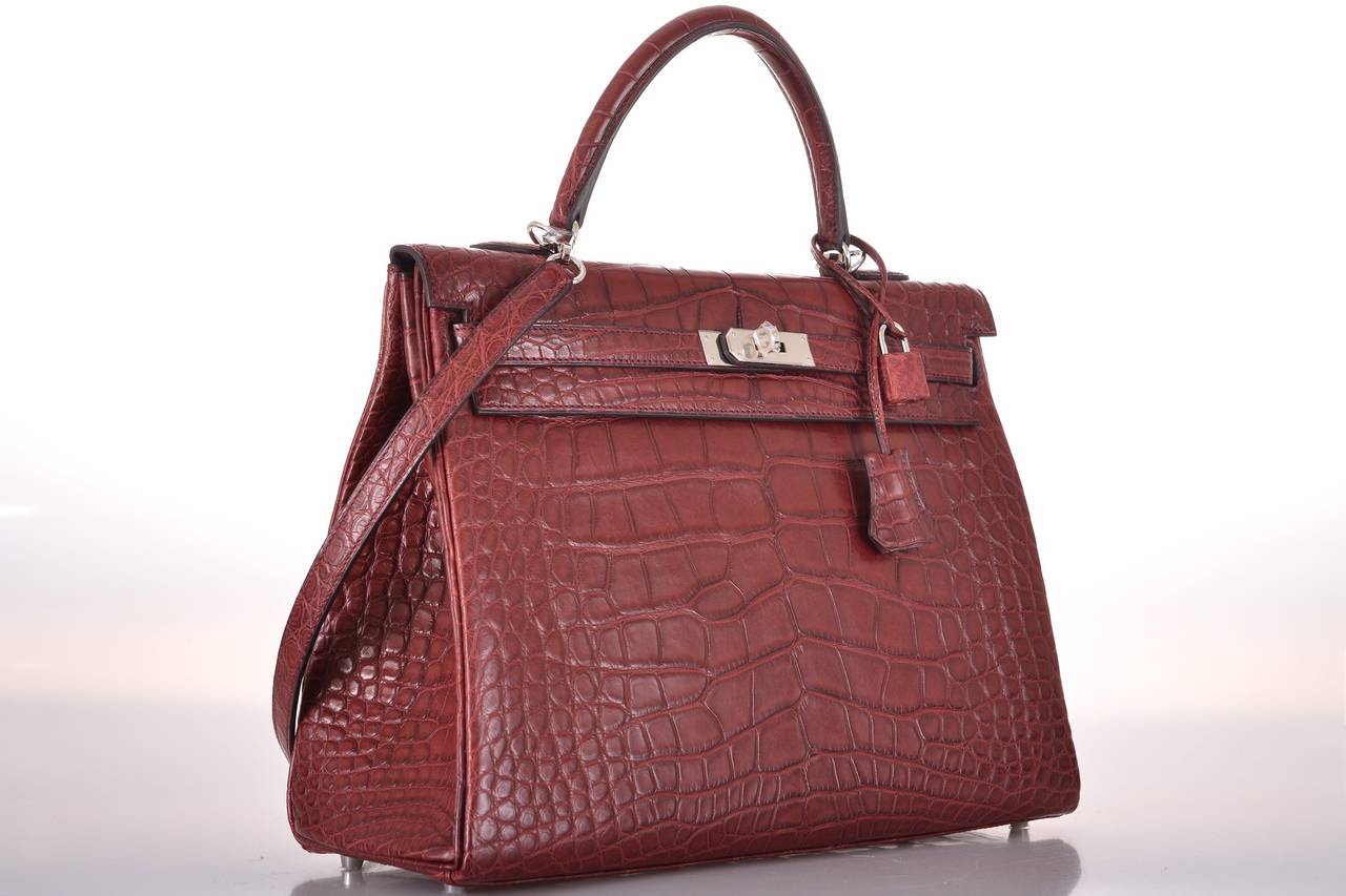 Hermes Kelly Bag Alligator Leather Gold Hardware In Red