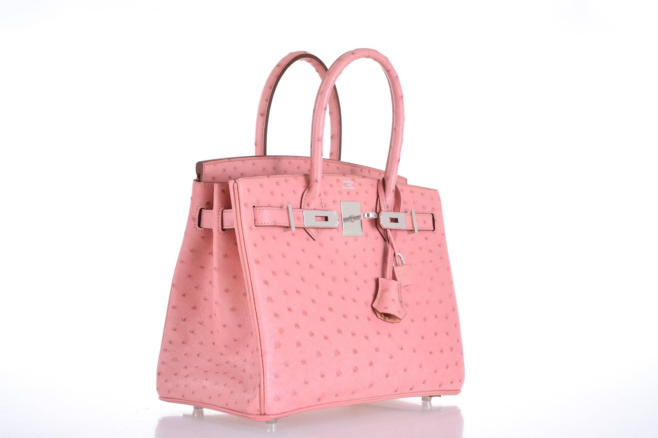 As Always, Another One Of My Fab Finds!
Hermes Insane New Color Terre Cuite Ostrich Leather Birkin With Gold Hardware.

THE MOST AMAZING NEW SOPHISTICATED PINK OSTRICH WITH PALLADIUM HARDWARE.
STAMP T. COMES WITH CITES AND ALL THE ACCESSORIES.