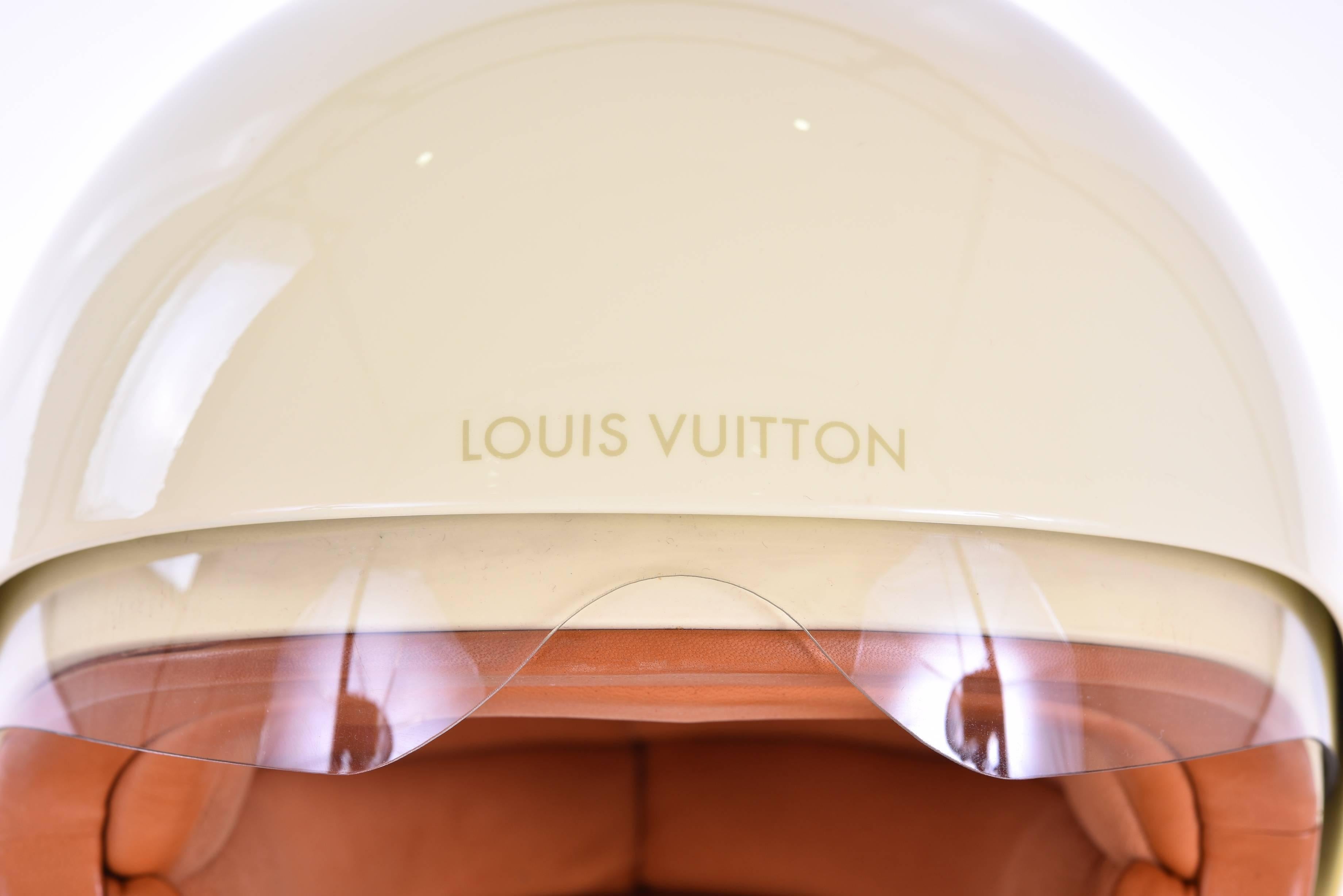 Louis Vuitton Limited Edition Damier Beige Motorrad Vespa Helm Jane Finds (Orange)