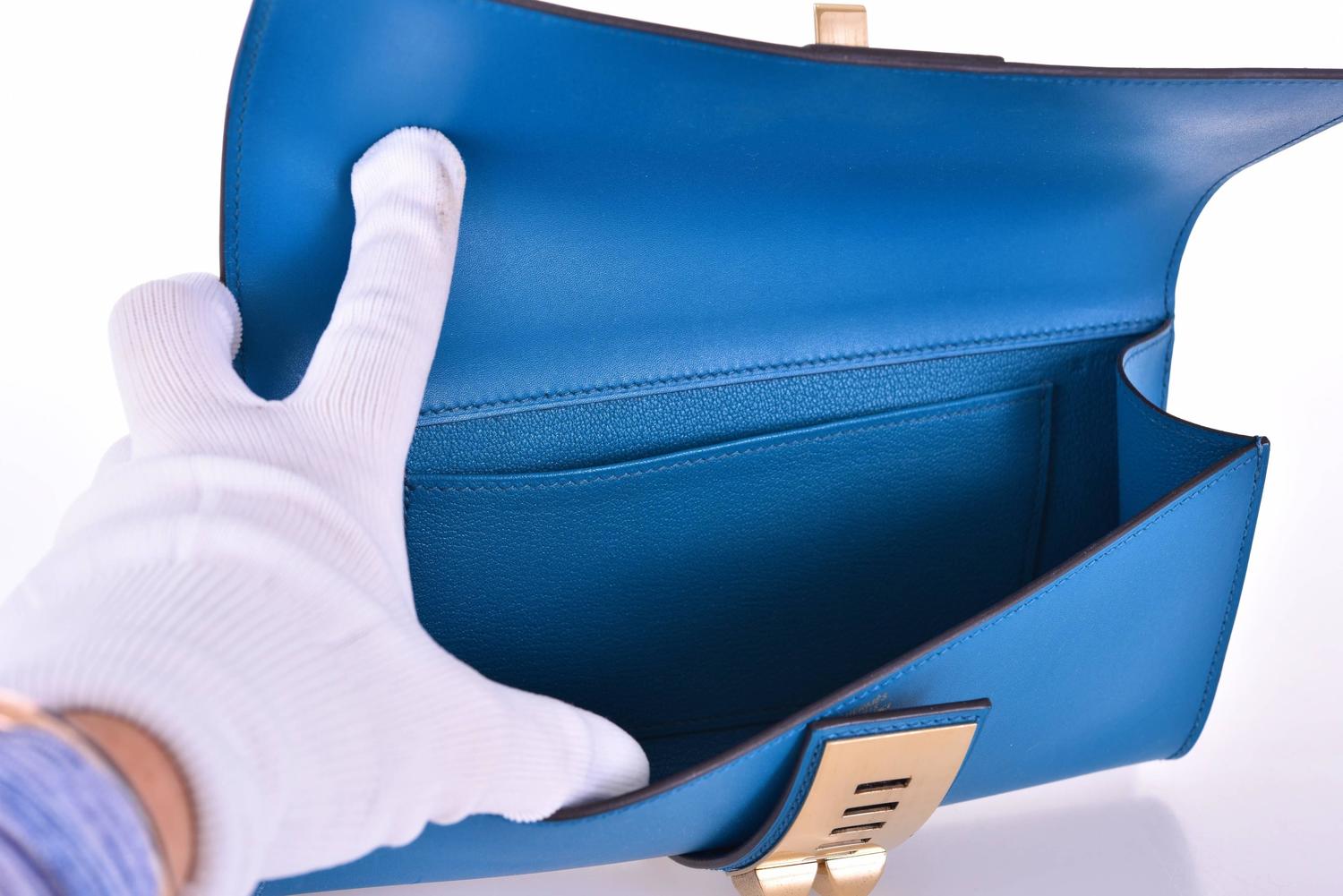 Hermes 23CM Medor Clutch Hermes Medor Blue Izmir Clutch Gold ...