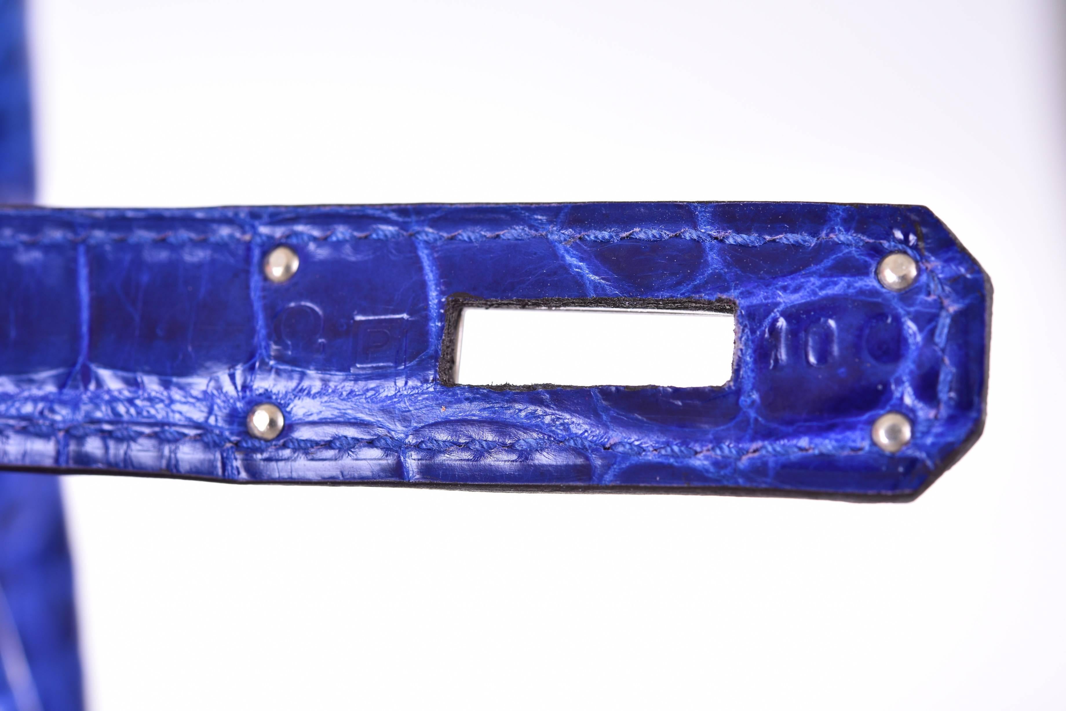 Tadelloser Zustand
Hermes 35cm Birkin Tasche Blue Electric Porosus Krokodil mit unglaublichen Palladium Hardware!
Tadelloser Zustand
Hardware: Palladium
Herkunftsland: Frankreich
Farbe: blau elektrisch
Mitgeliefert werden: Pflegebroschüre;