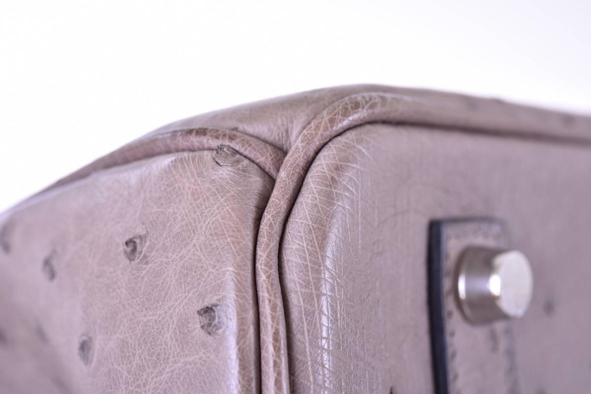 Hermes 35cm Ostrich Birkin Bag Gris Tourterelle Dove Gray JaneFinds In Excellent Condition In NYC Tri-State/Miami, NY