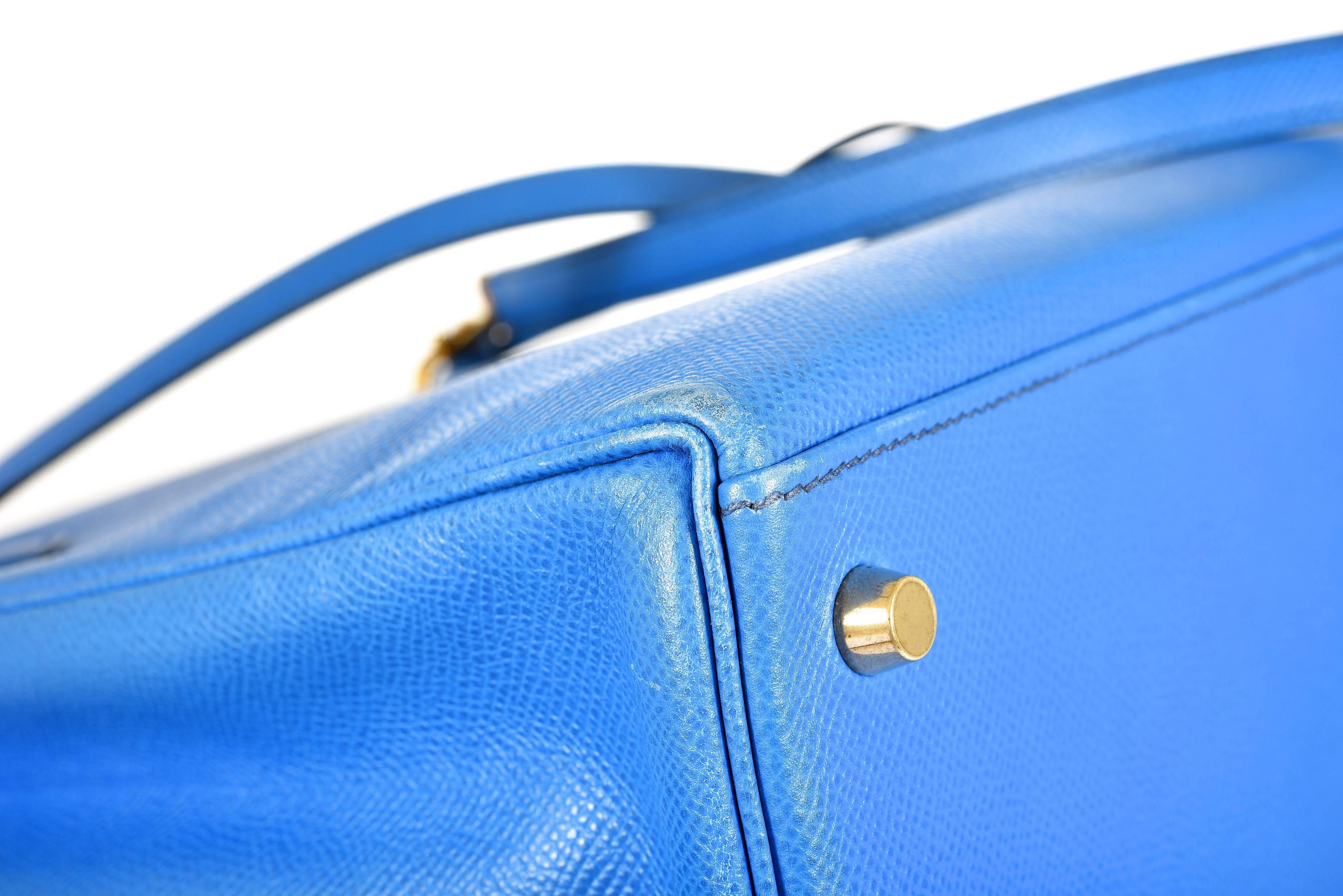 Hermes Kelly Bag 28cm with Gold hardware Stunning Blue France Courchevel leather For Sale 4