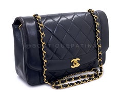 Bolso Diana mediano de piel de cordero negro vintage de Chanel de 1994, 24k GHW 64653