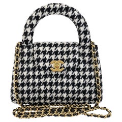 Chanel 24A Black White Houndstooth Small Kelly 2-Way Flap Bag 69095