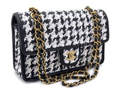 Chanel 23C Woven Houndstooth Black White Flap Bag GHW 68577