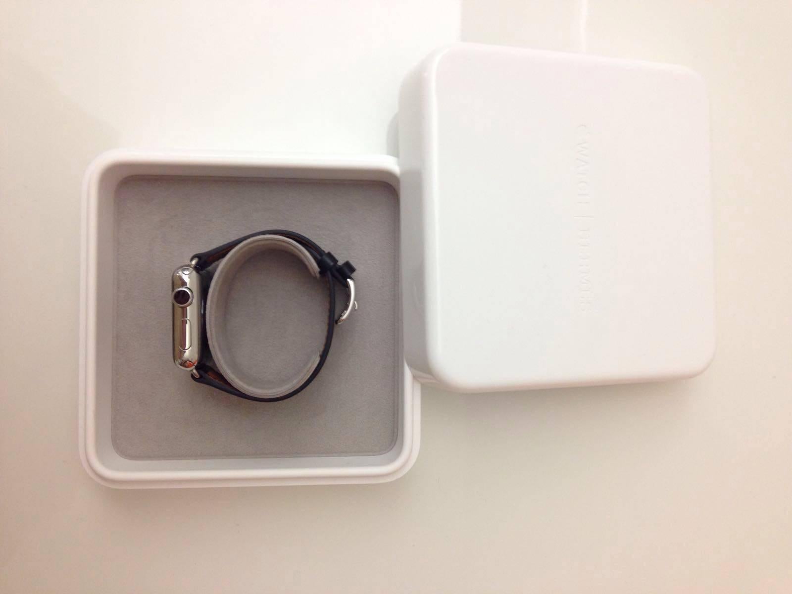Apple&Hermes watch Single Tour, 38mm Stainless Steel Case with NOIR Leather Band For Sale 1