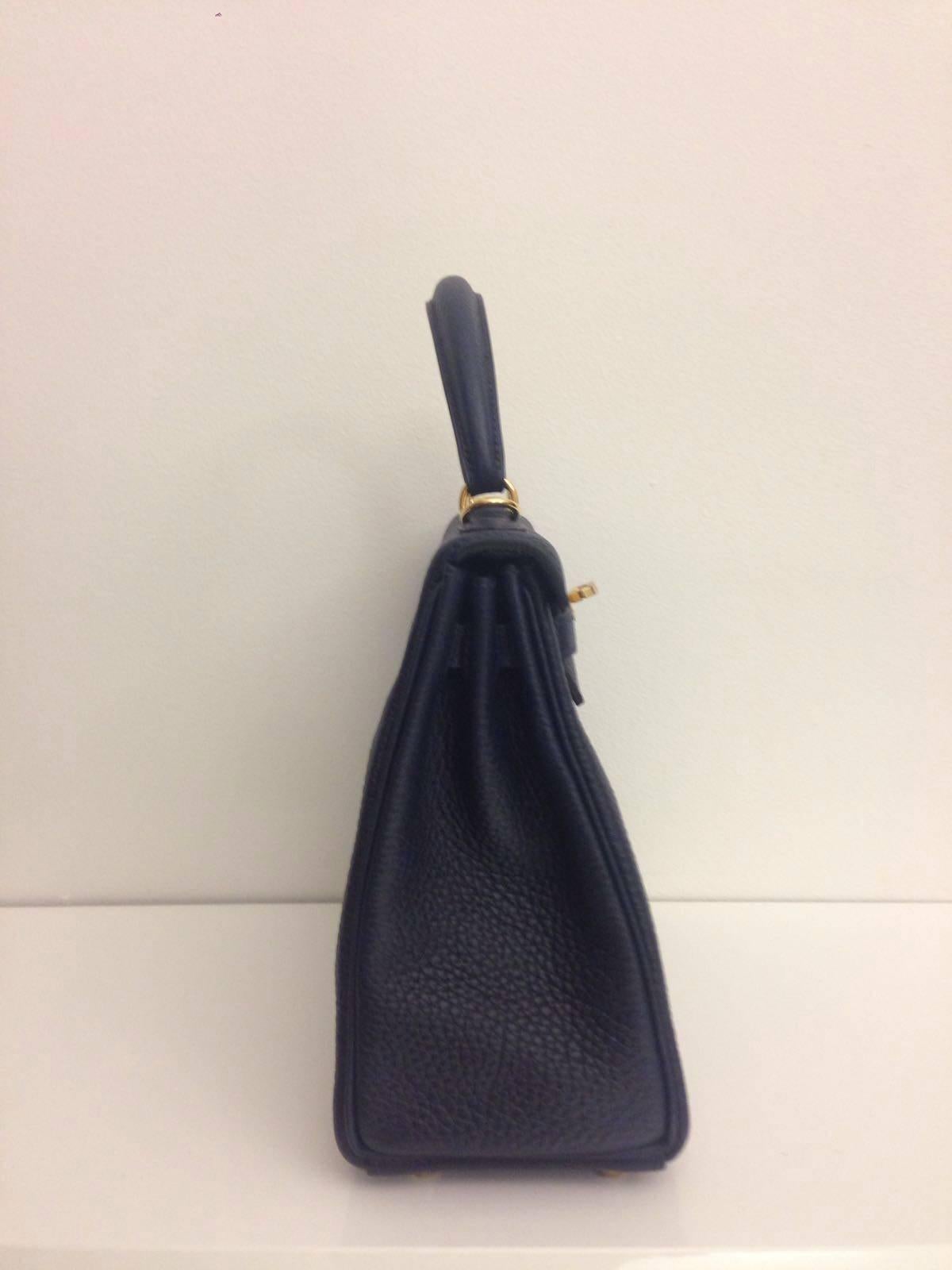 Hermes Kelly 25 Blue Nuit Clemence GHW In New Condition In London, GB