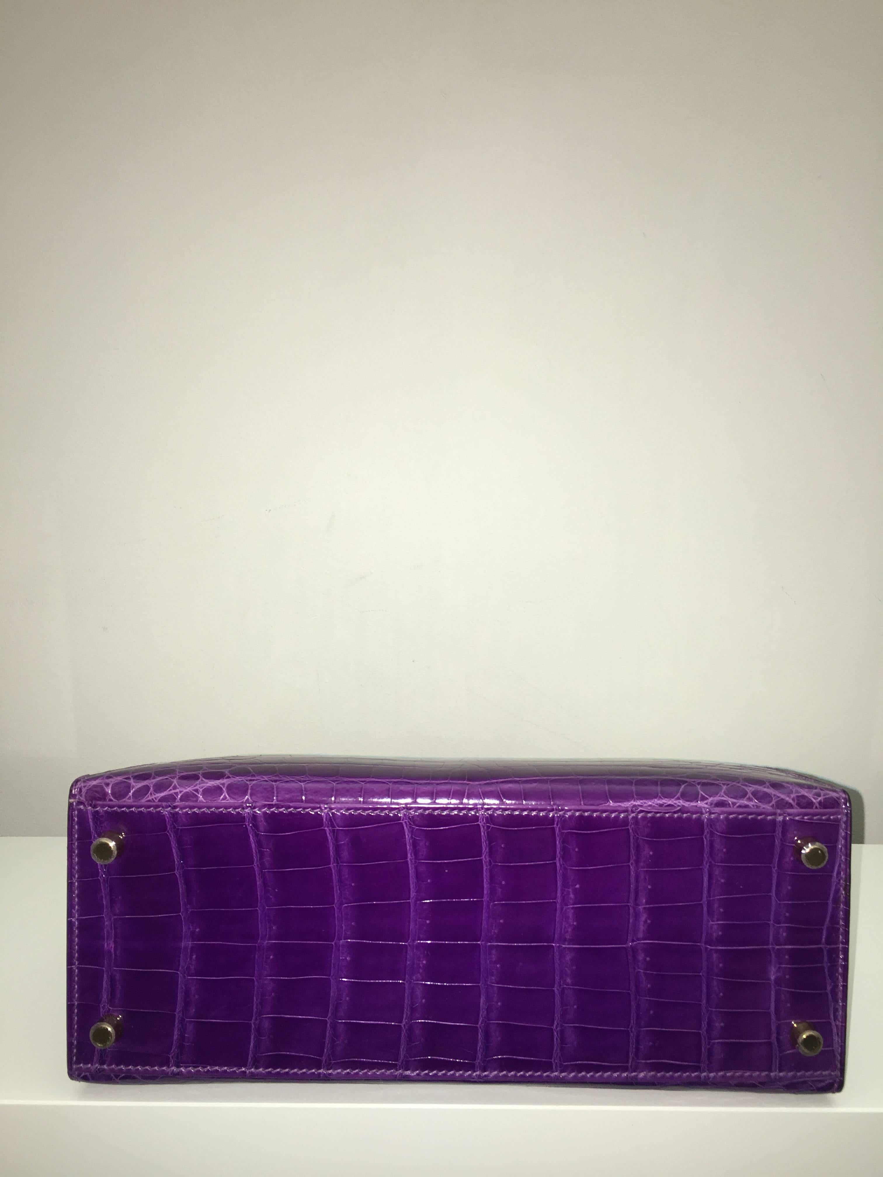 Hermes Kelly 28 Ultra-Violet Shiny Croc GHW In New Condition In London, GB