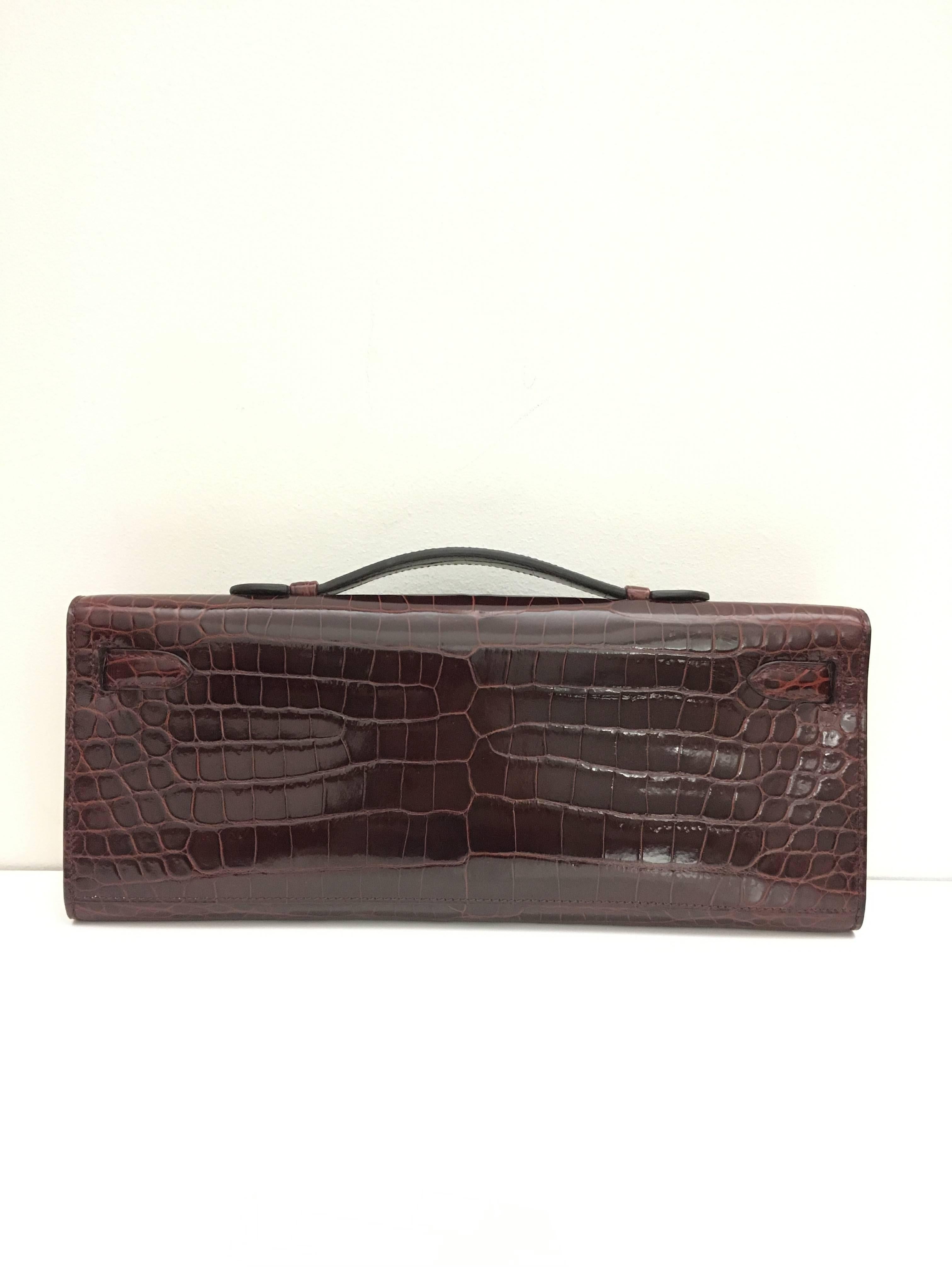 Women's or Men's Brand New Hermes Kelly Cut Croc Bourgogne Shiny Croc GHW For Sale