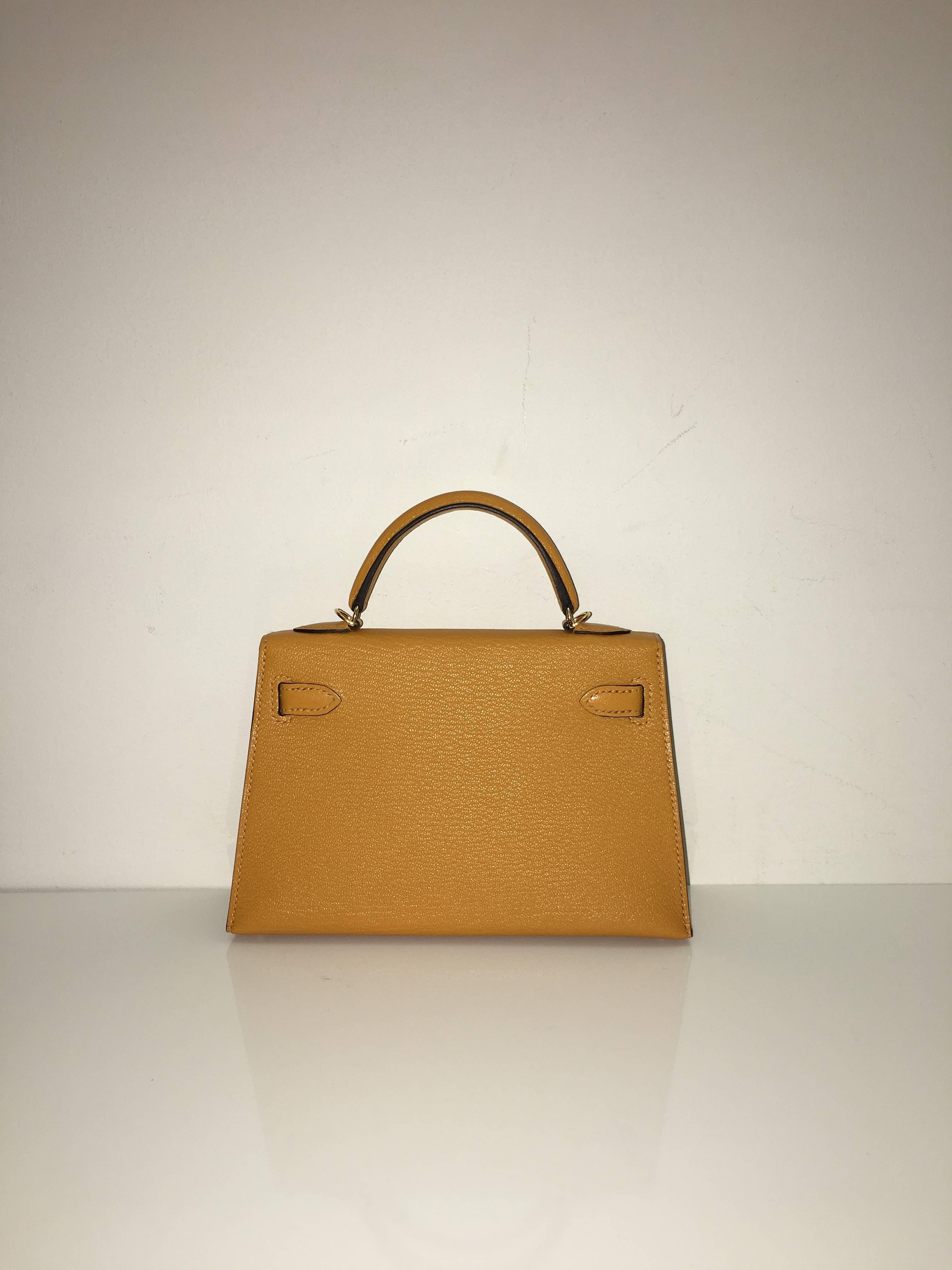 Brand New Hermes Kelly 20 Mustard Chevre GHW In New Condition For Sale In London, GB