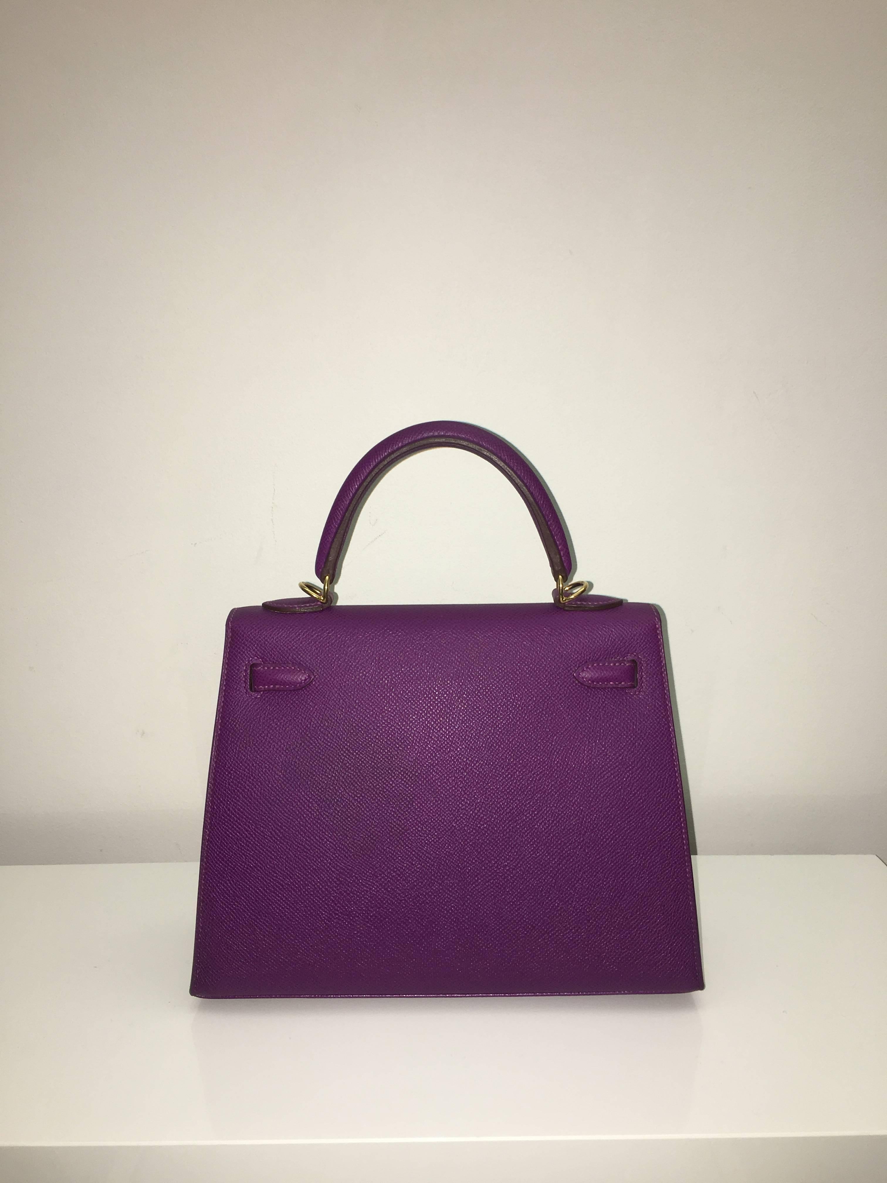 Brand New Hermes Kelly 25 Anemone Epsom GHW In New Condition For Sale In London, GB