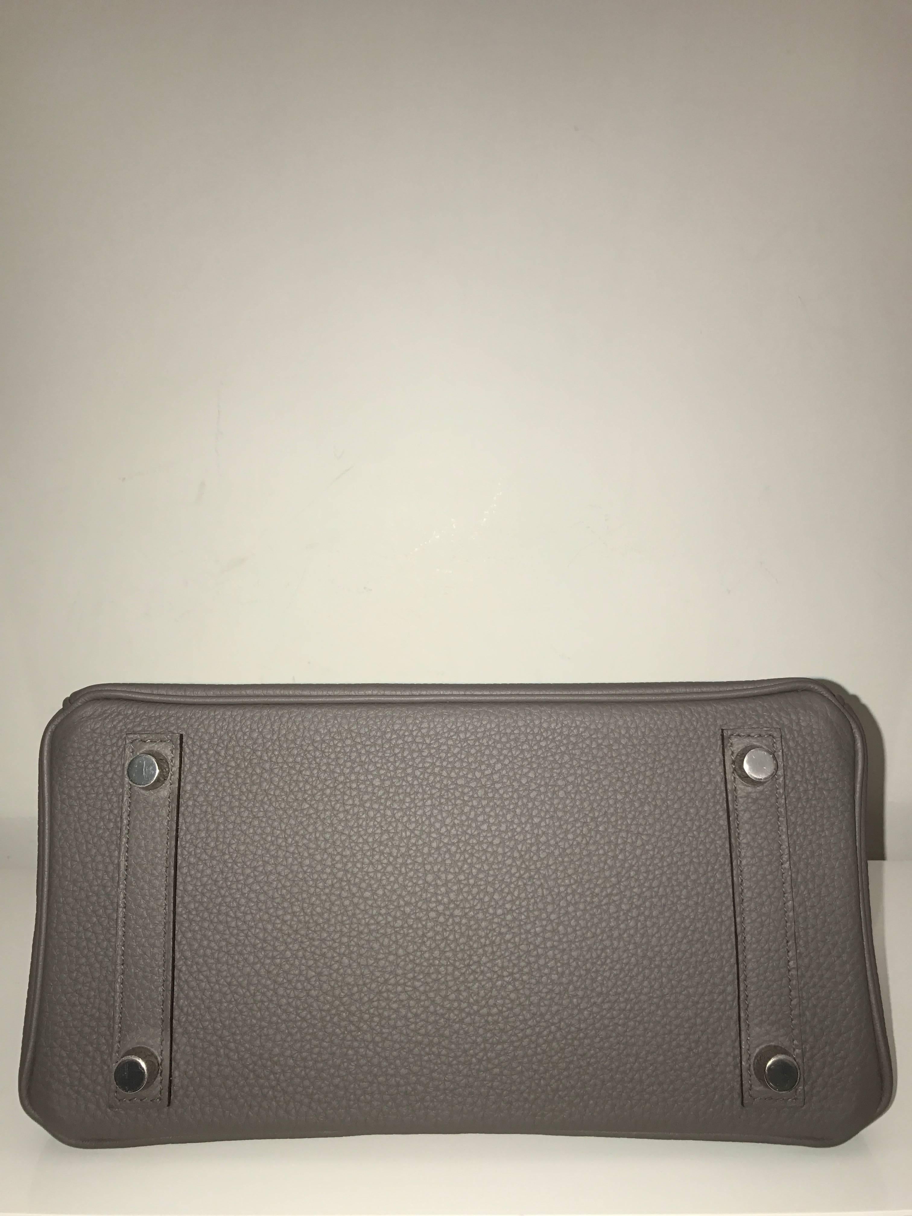 New Birkin 25 Etain Togo PHW In New Condition For Sale In London, GB