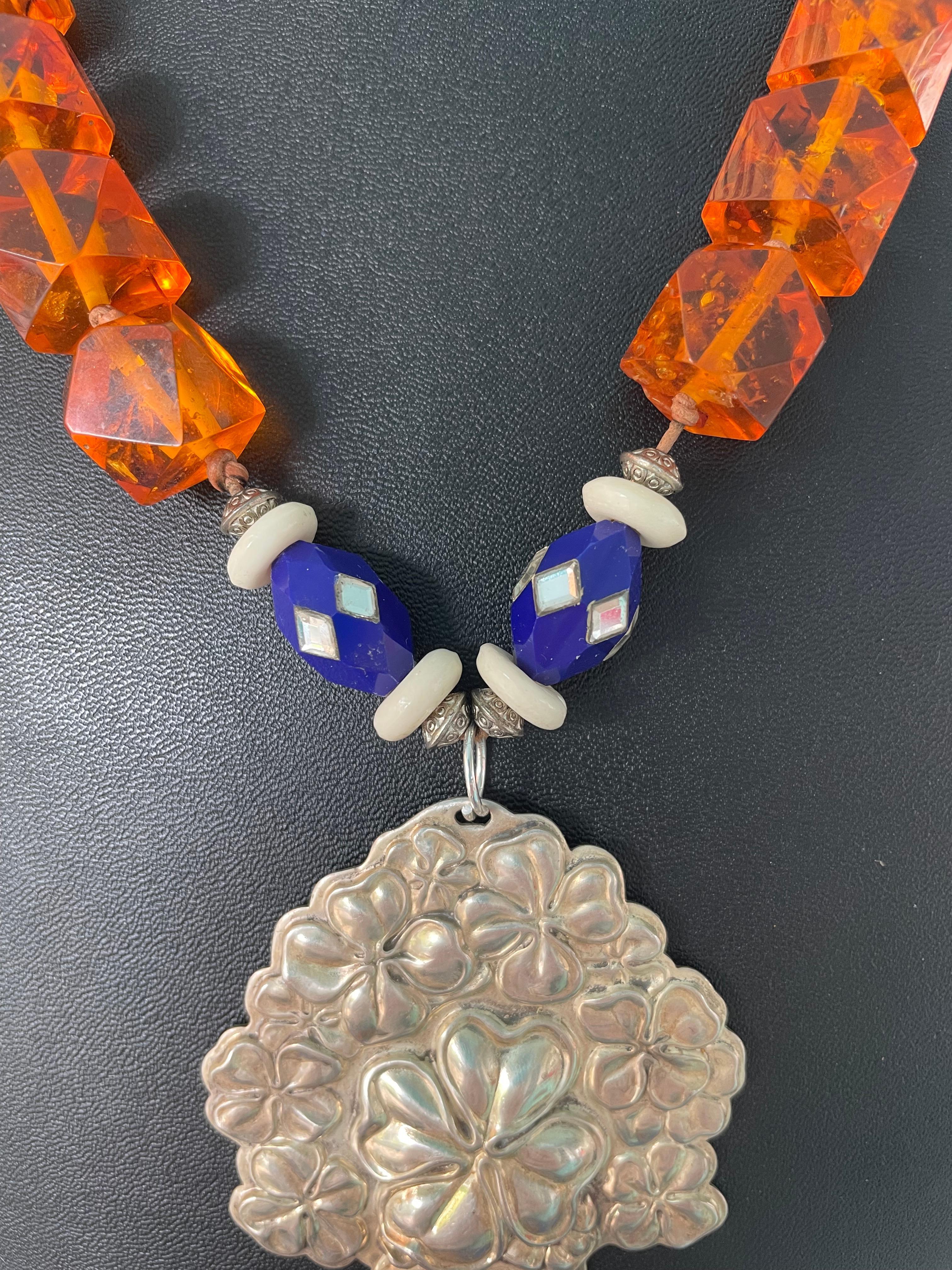 LB ofrece Reed Barton SS silbato Colgante Ámbar MOP Cristal Cristal checo Collar Artesano en venta