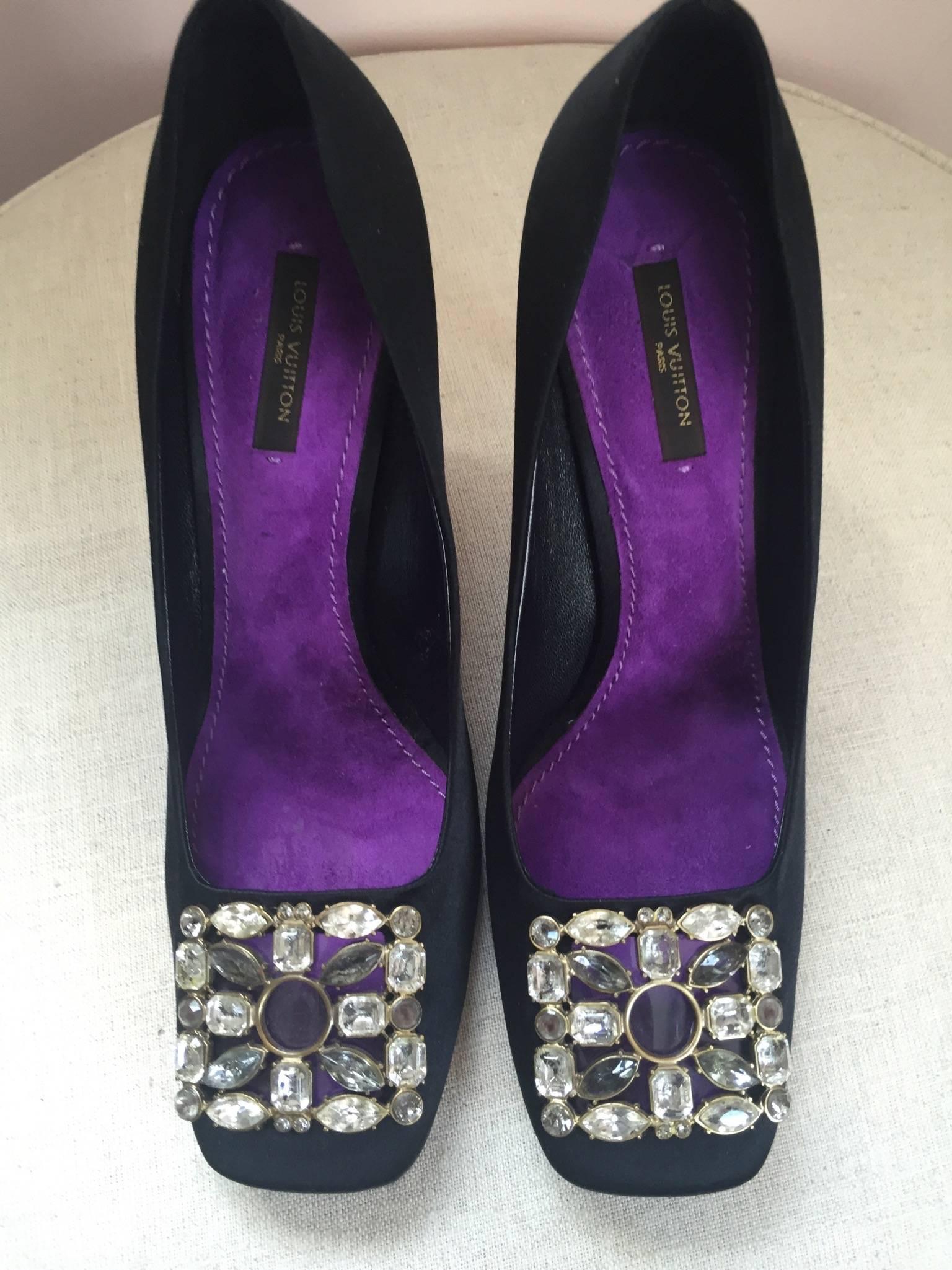 Women's Louis Vuitton Black Silk Jeweled Pumps