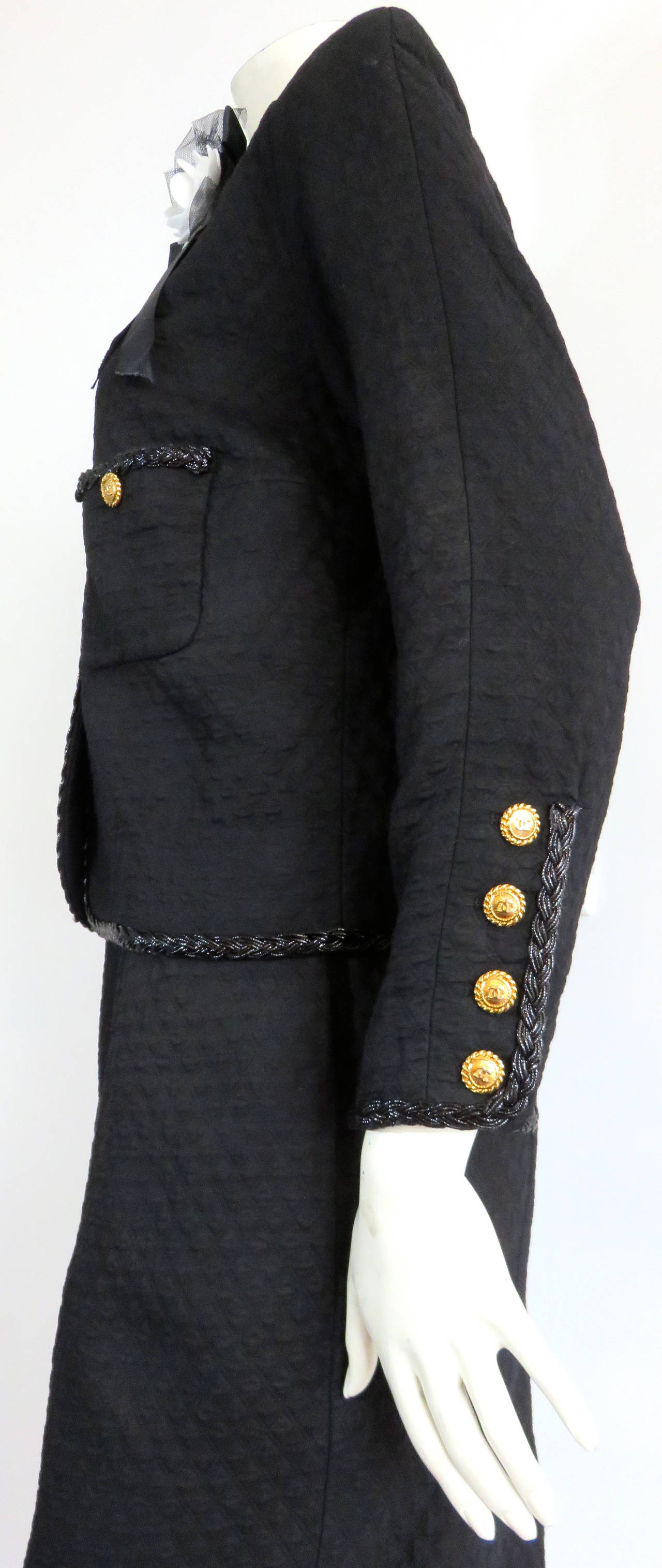 1980's CHANEL Diamond quilted skirt suit 4
