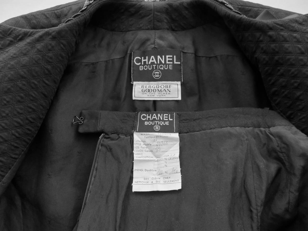1980's CHANEL Diamond quilted skirt suit 6