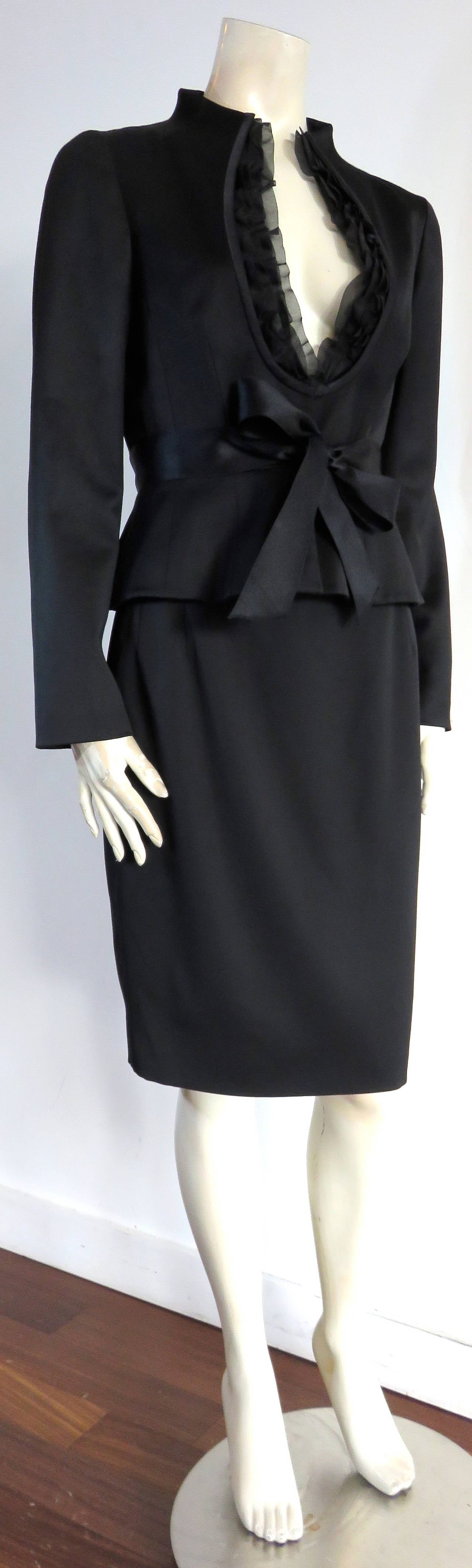 Women's VALENTINO Ruffle detail skirt suit