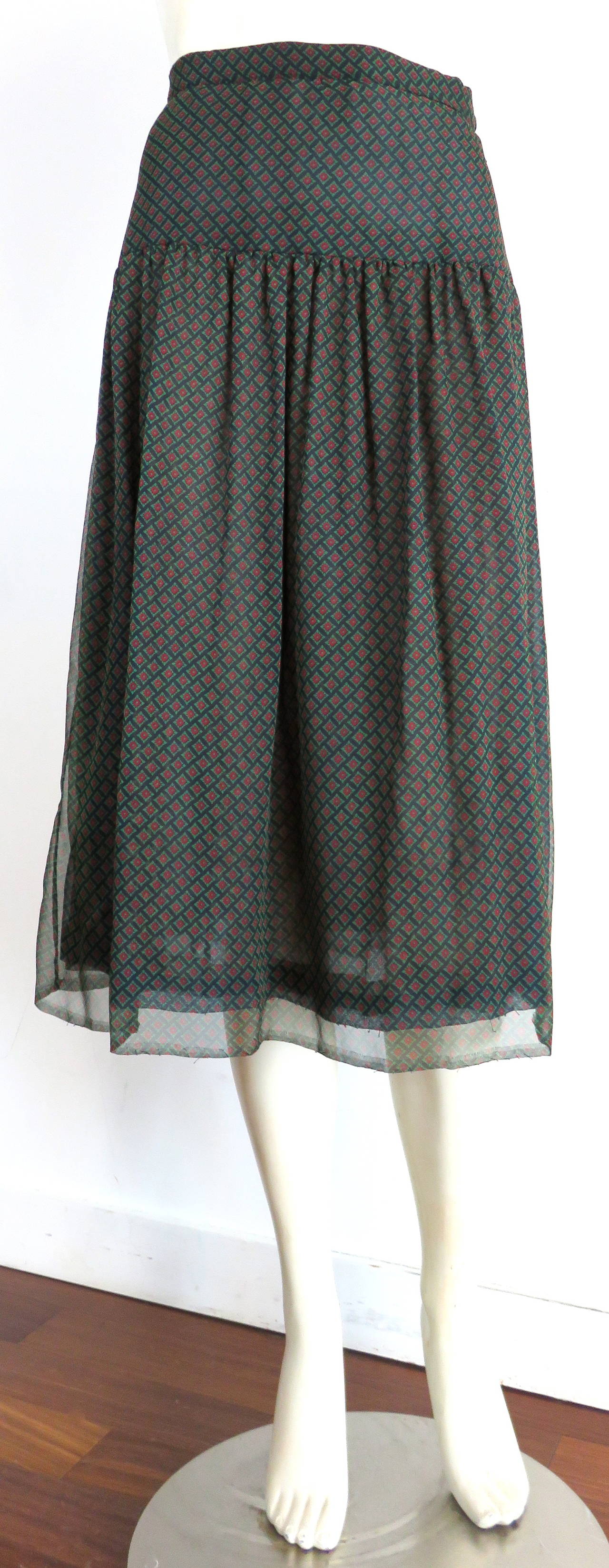 1970's VALENTINO Printed silk chiffon top & skirt dress set For Sale 3
