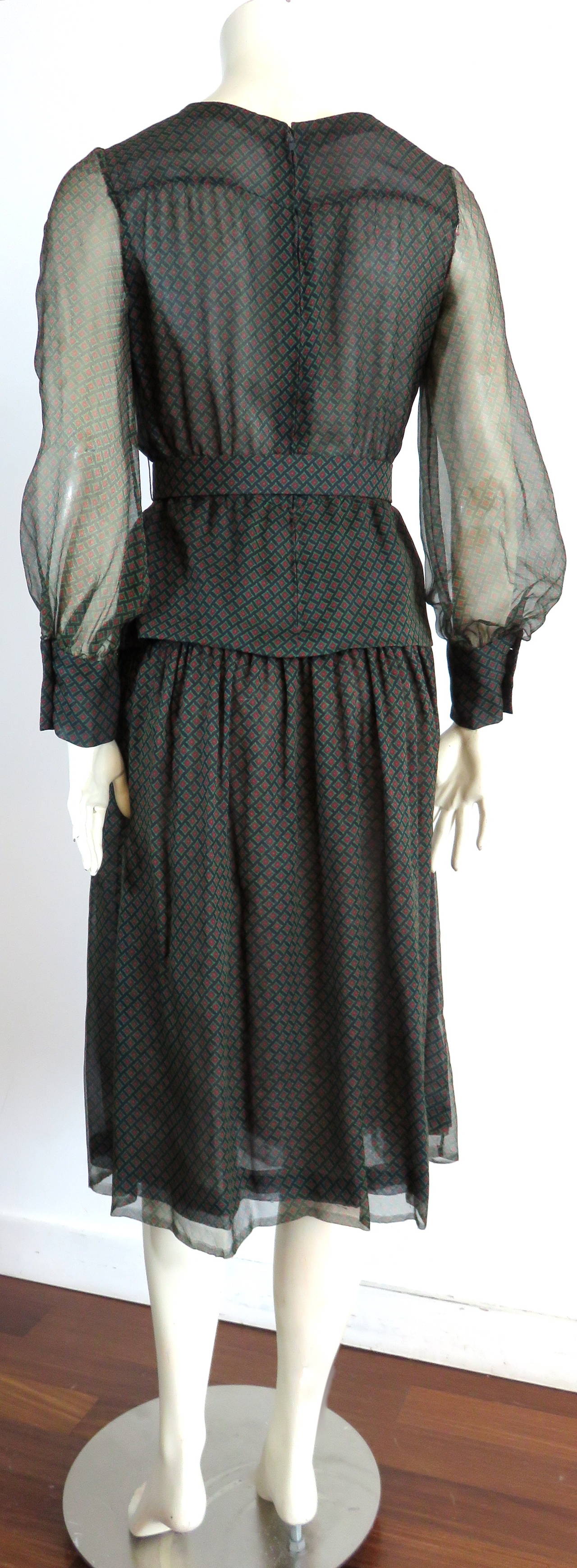 1970's VALENTINO Printed silk chiffon top & skirt dress set For Sale 2
