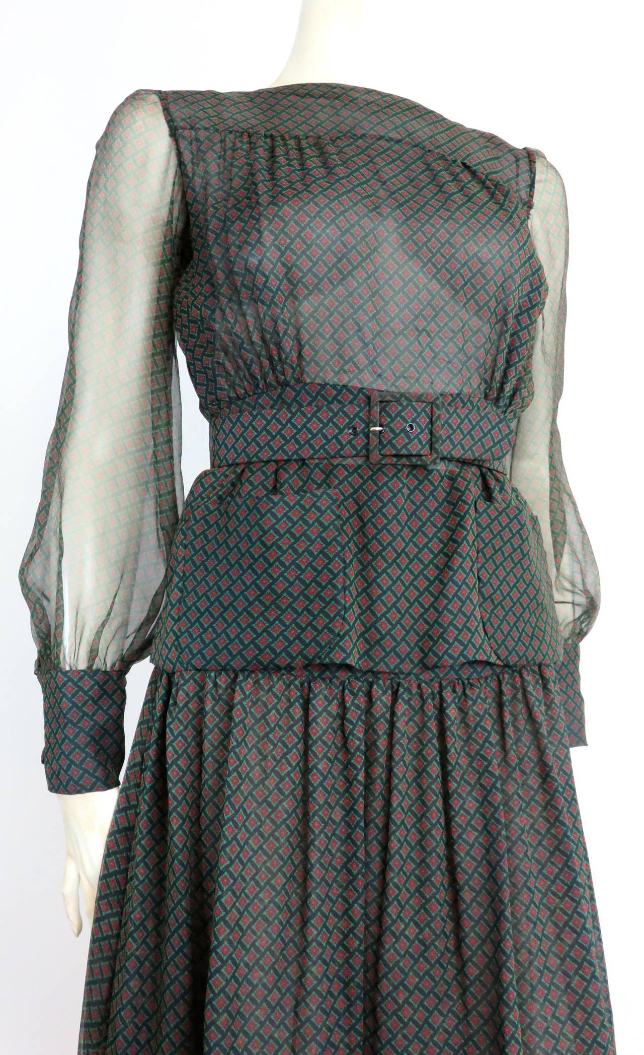 Women's 1970's VALENTINO Printed silk chiffon top & skirt dress set For Sale