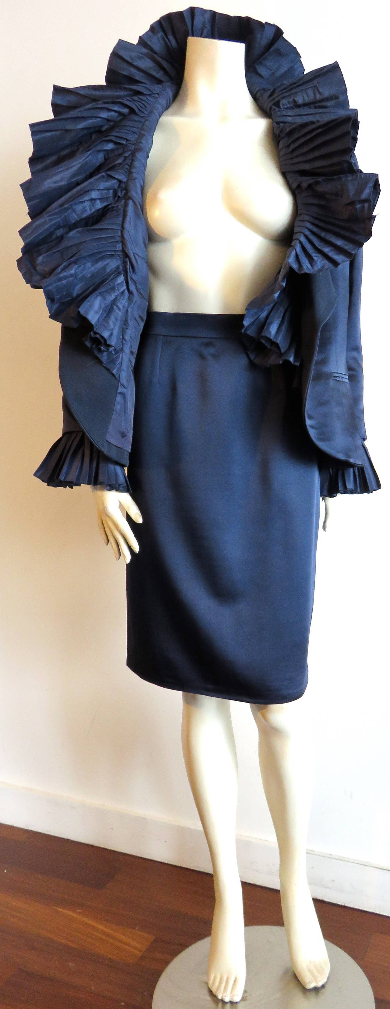 CHRISTIAN DIOR by Gianfranco Ferré Satin & taffeta skirt suit In Good Condition In Newport Beach, CA