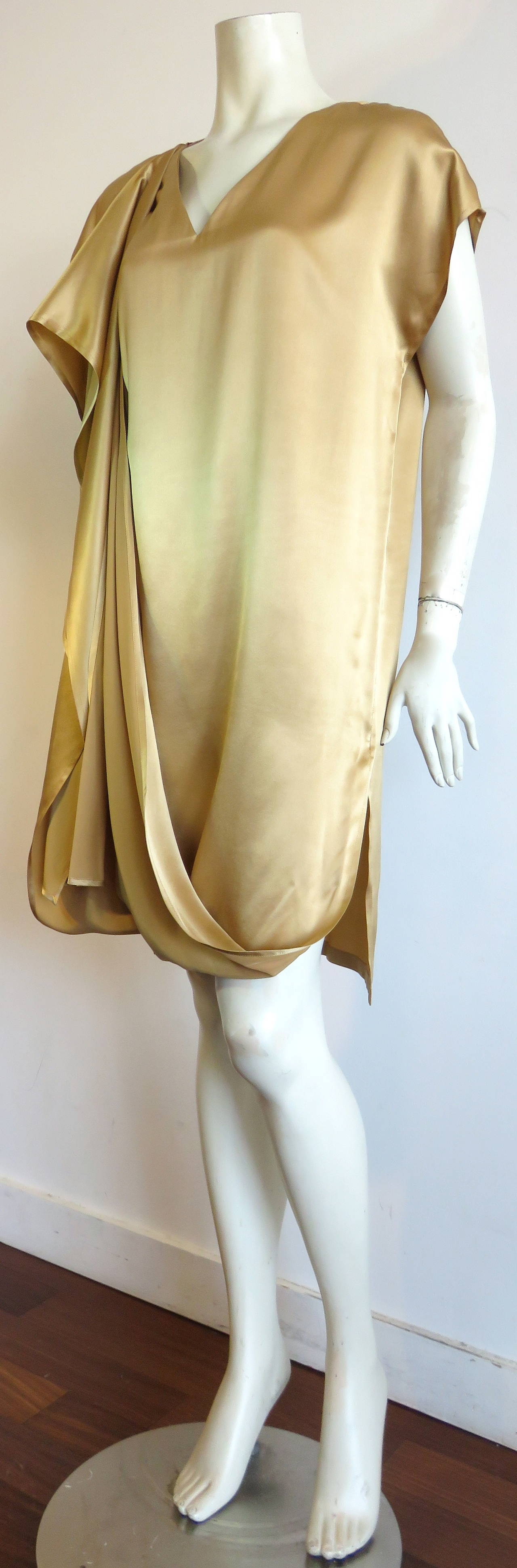 1990's SHAMASK COUTURE / MOSS Gold silk dress In New Condition For Sale In Newport Beach, CA