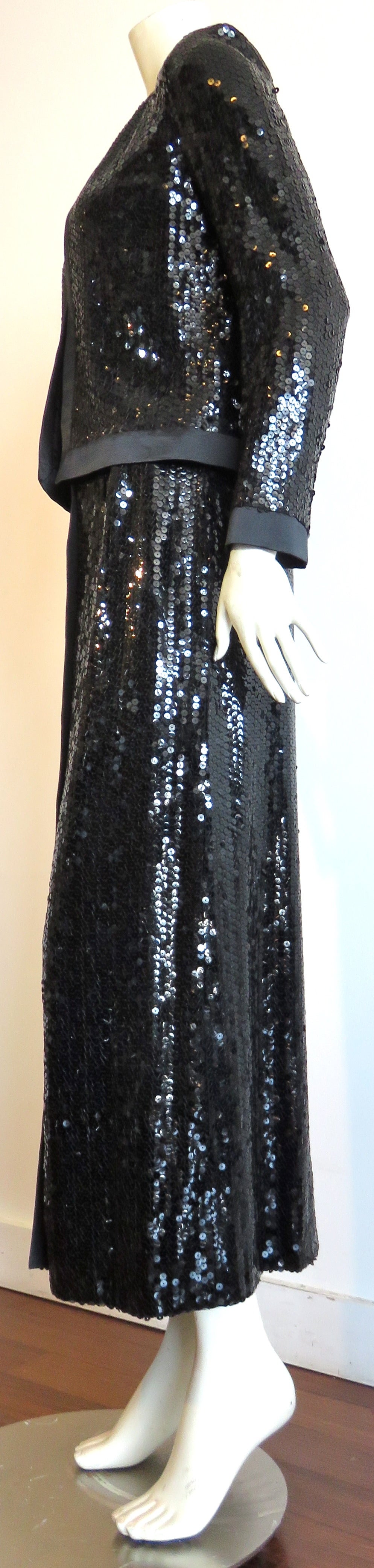 1970's VALENTINO Sparkling black sequin evening set For Sale 1