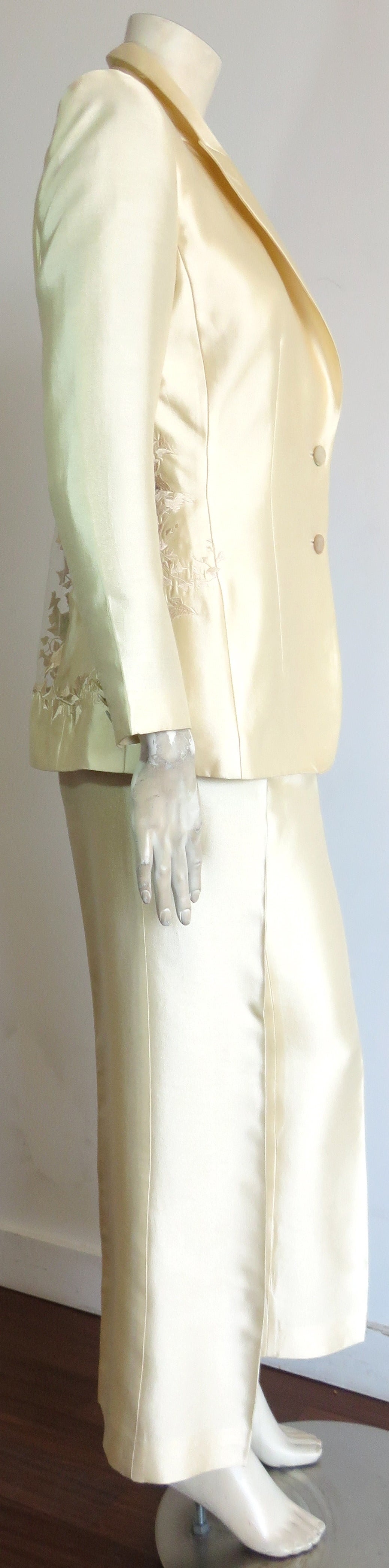 1990's ALEXANDER McQUEEN Women's embroidered tuxedo suit In Good Condition For Sale In Newport Beach, CA