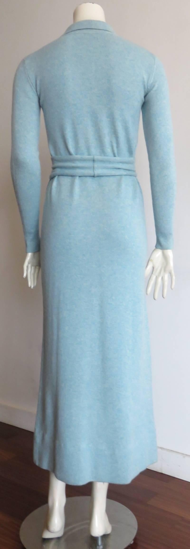 1970's HALSTON Pure cashmere belted sweater dress  In Good Condition For Sale In Newport Beach, CA