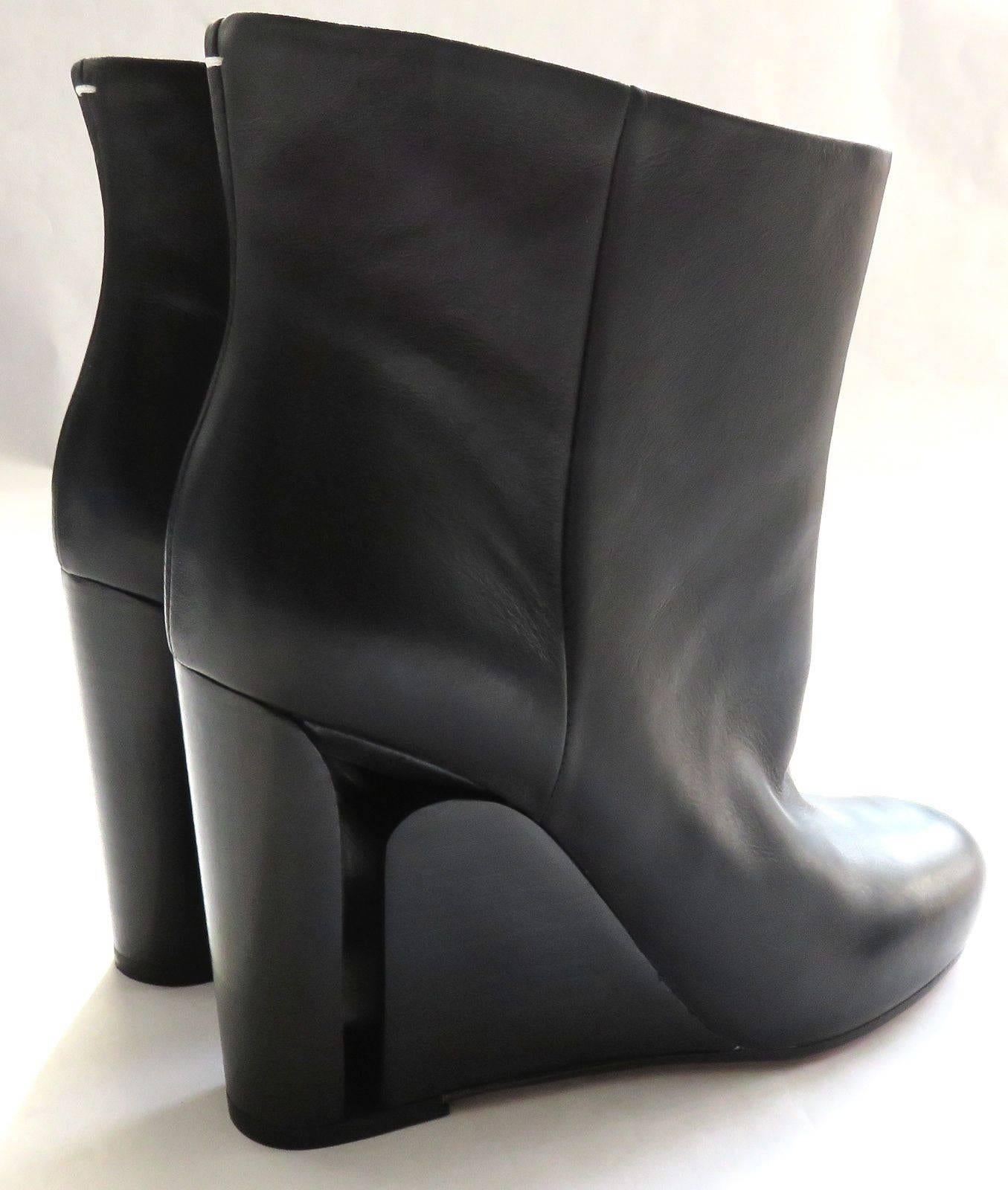 New MAISON MARTIN MARGIELA Black Heel-in-heel leather boots In New Condition In Newport Beach, CA