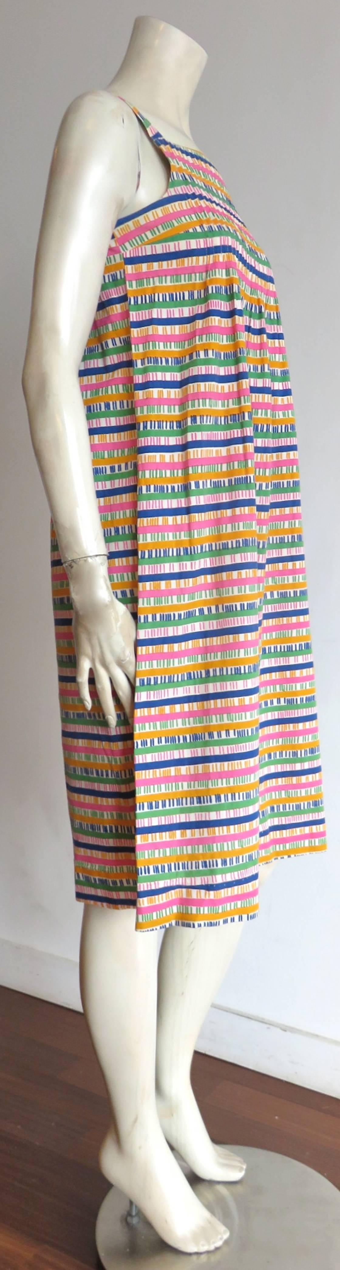 1970's MERIMEKKO Printed cotton poplin sun dress In Good Condition In Newport Beach, CA