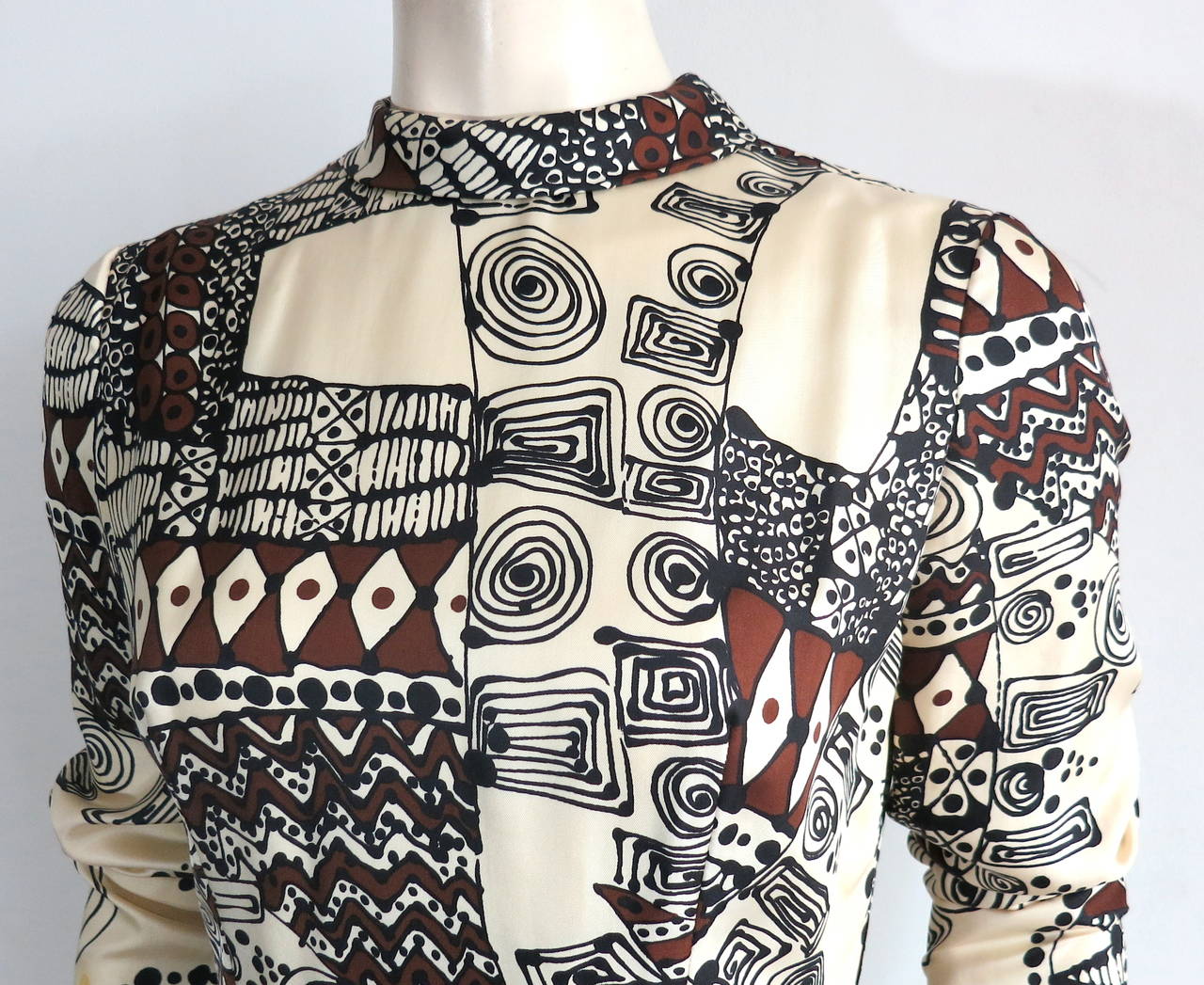 Gray 1960's ADELE SIMPSON Printed silk dress For Sale