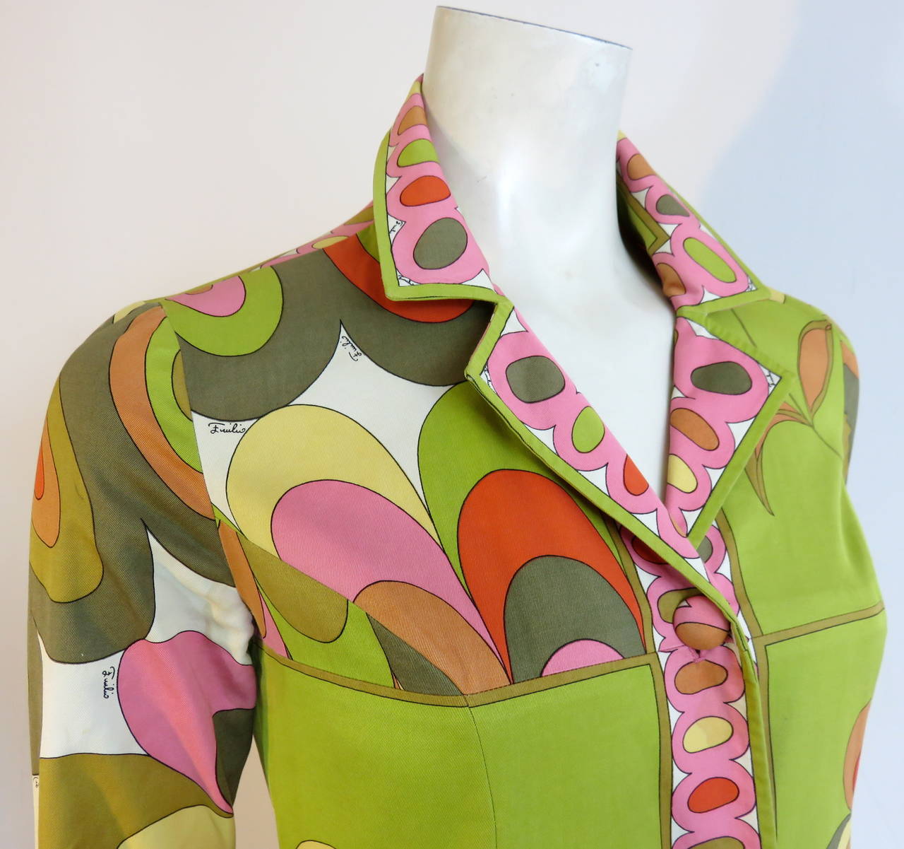 1960's EMILIO PUCCI Printed coat For Sale 3